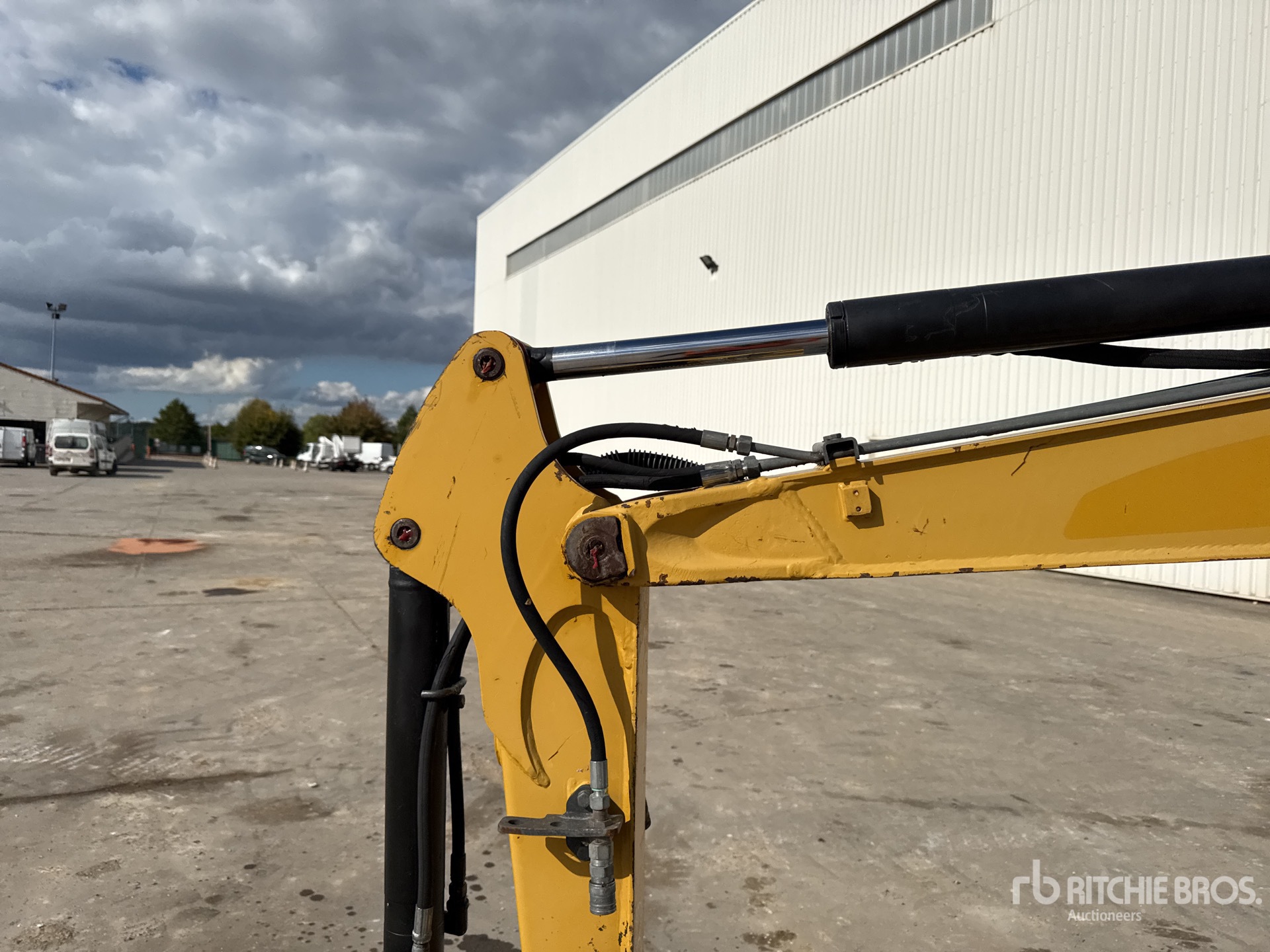 2013 Caterpillar 302.7D CR