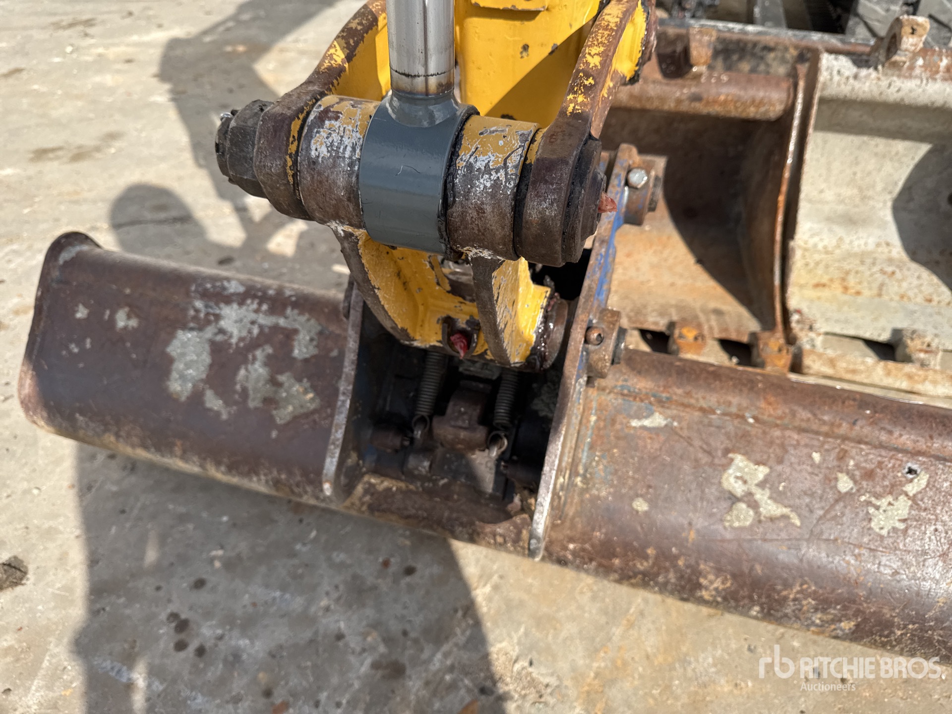 2013 Caterpillar 302.7D CR