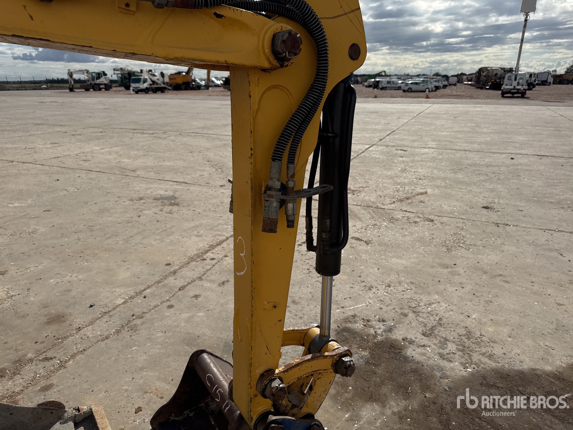 2013 Caterpillar 302.7D CR