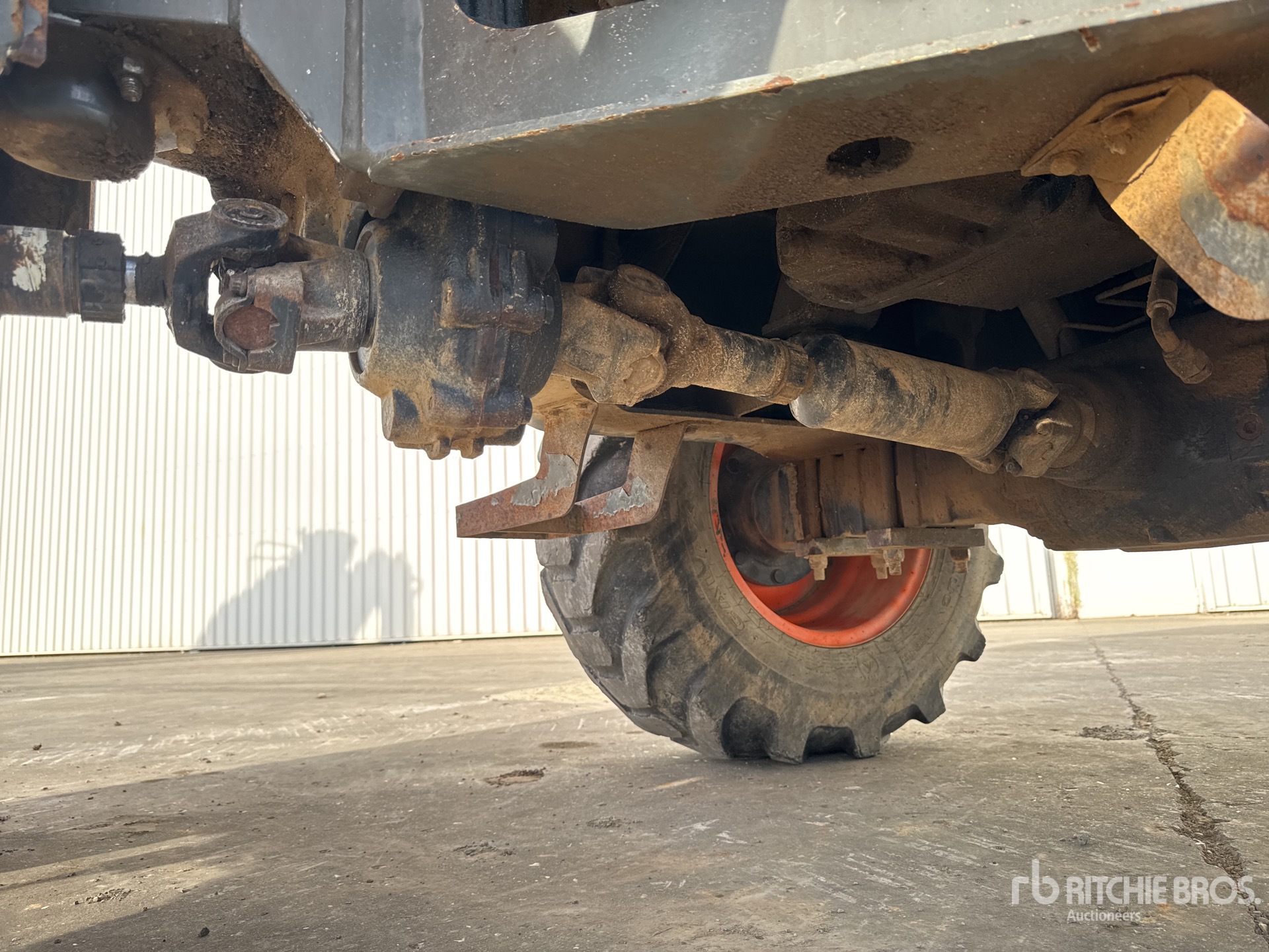 2013 Ausa D600APG