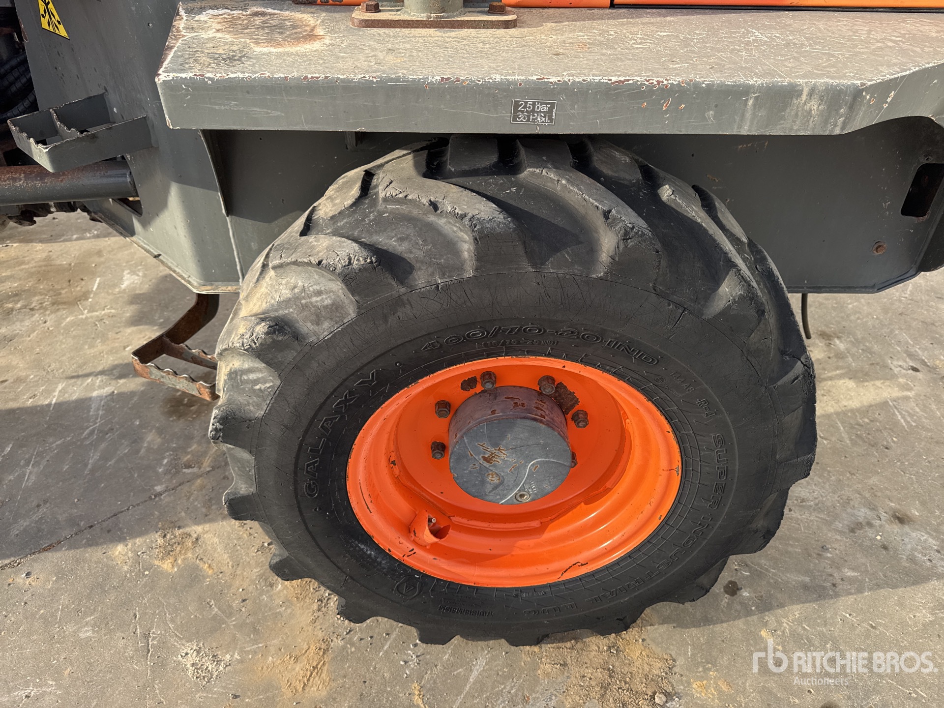 2013 Ausa D600APG