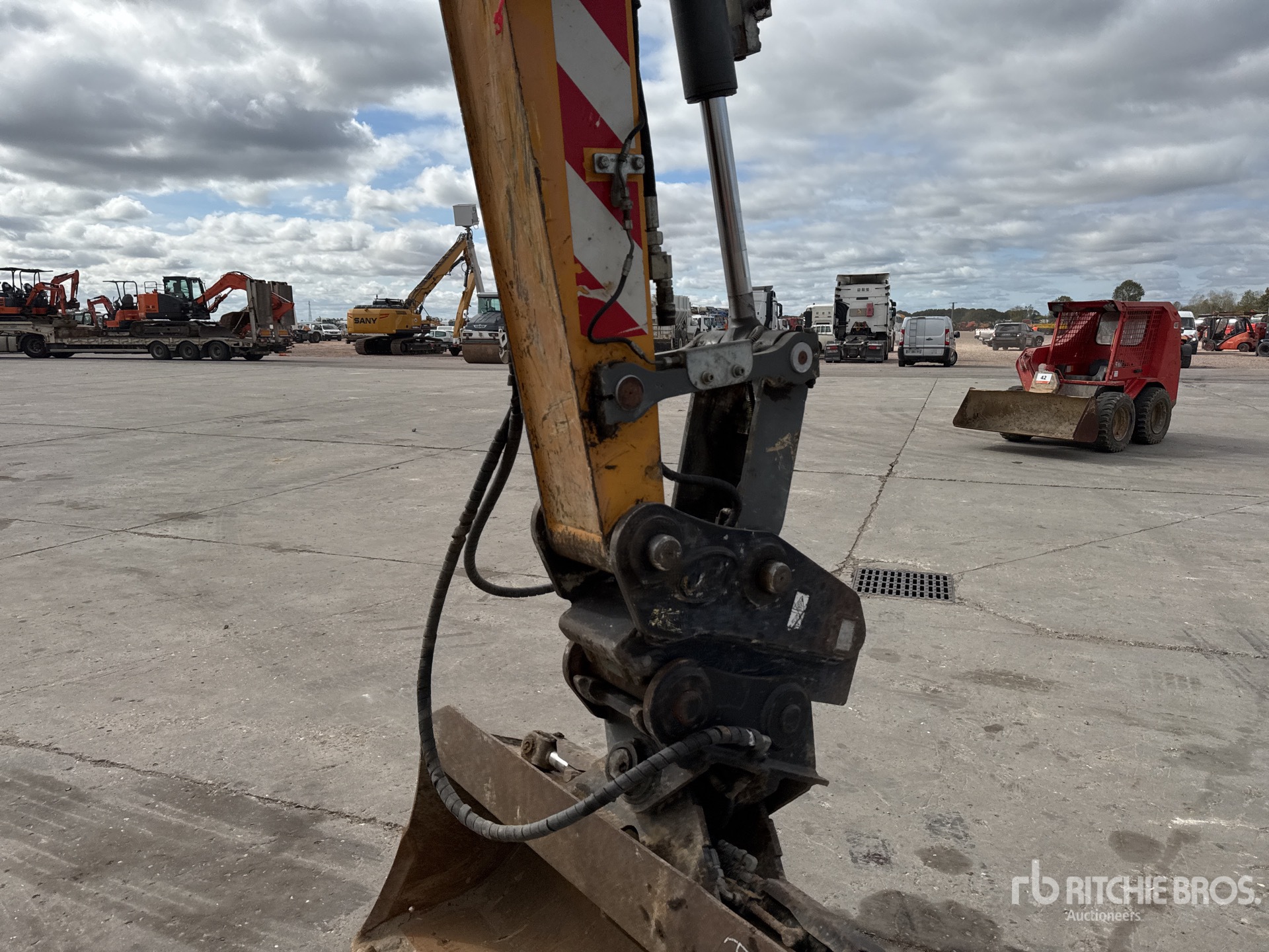 2013 Liebherr A910 COMPACT