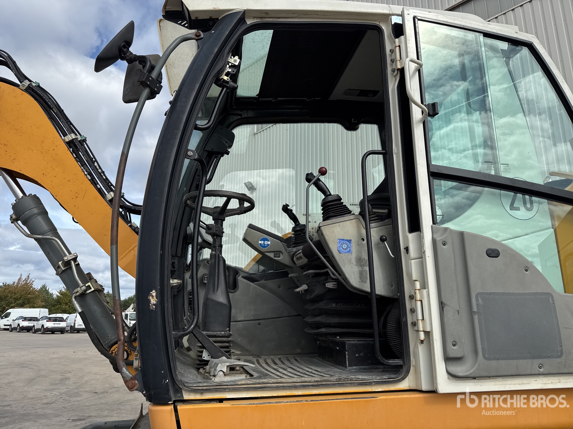 2013 Liebherr A910 COMPACT