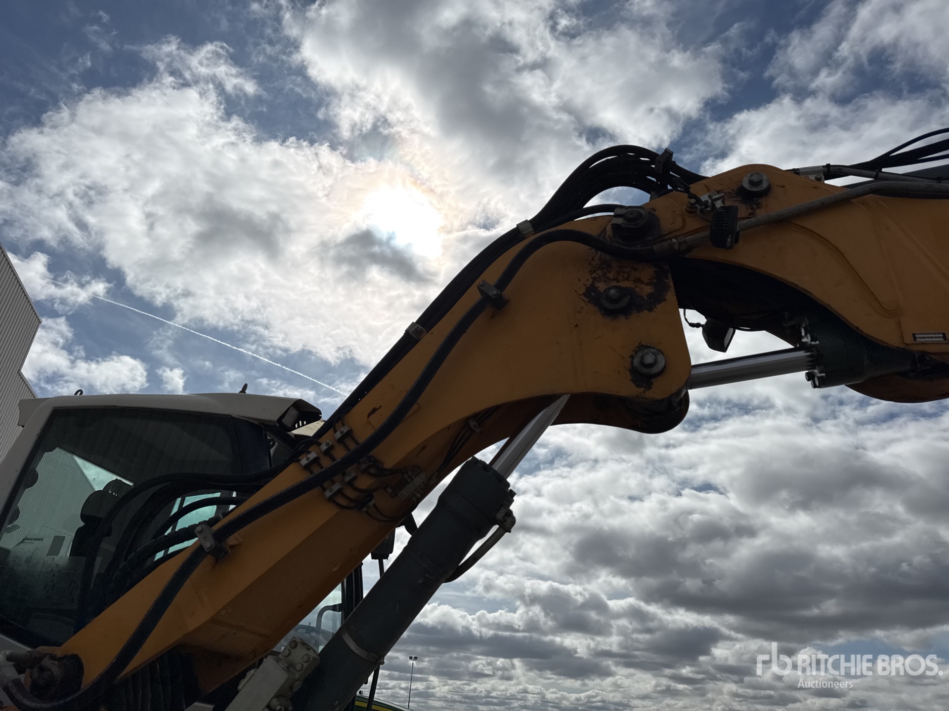 2013 Liebherr A910 COMPACT