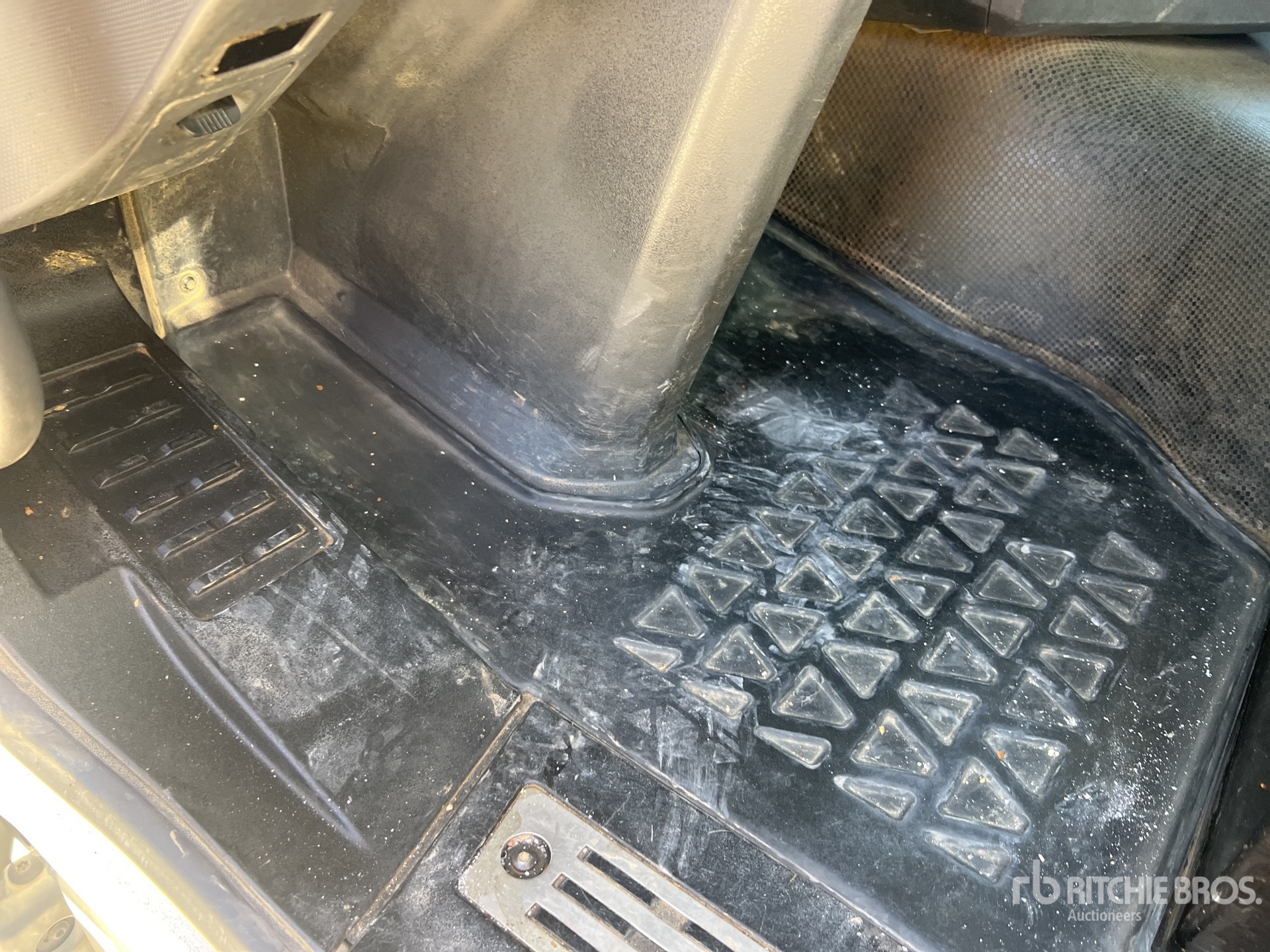 2019 Renault C440