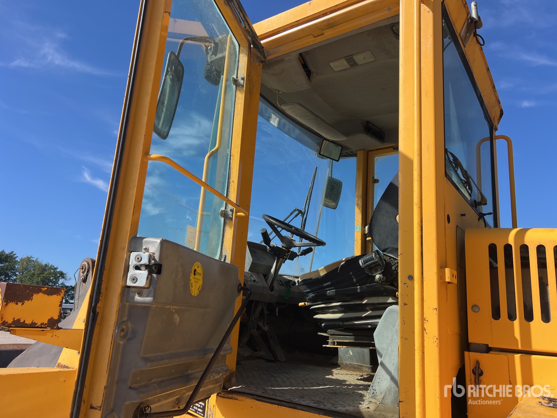 1997 Volvo L90C