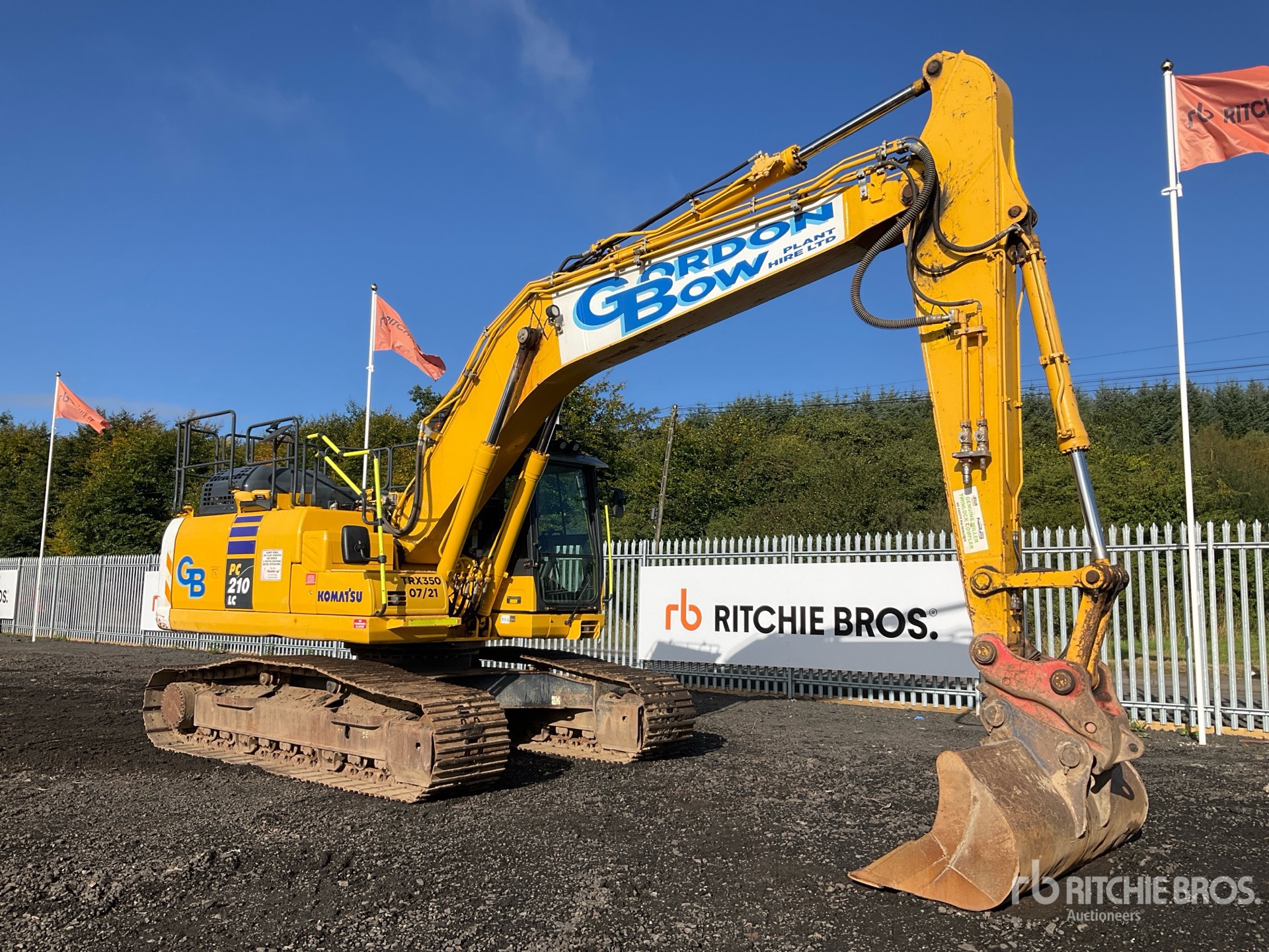 2021 Komatsu PC210LC-11E0