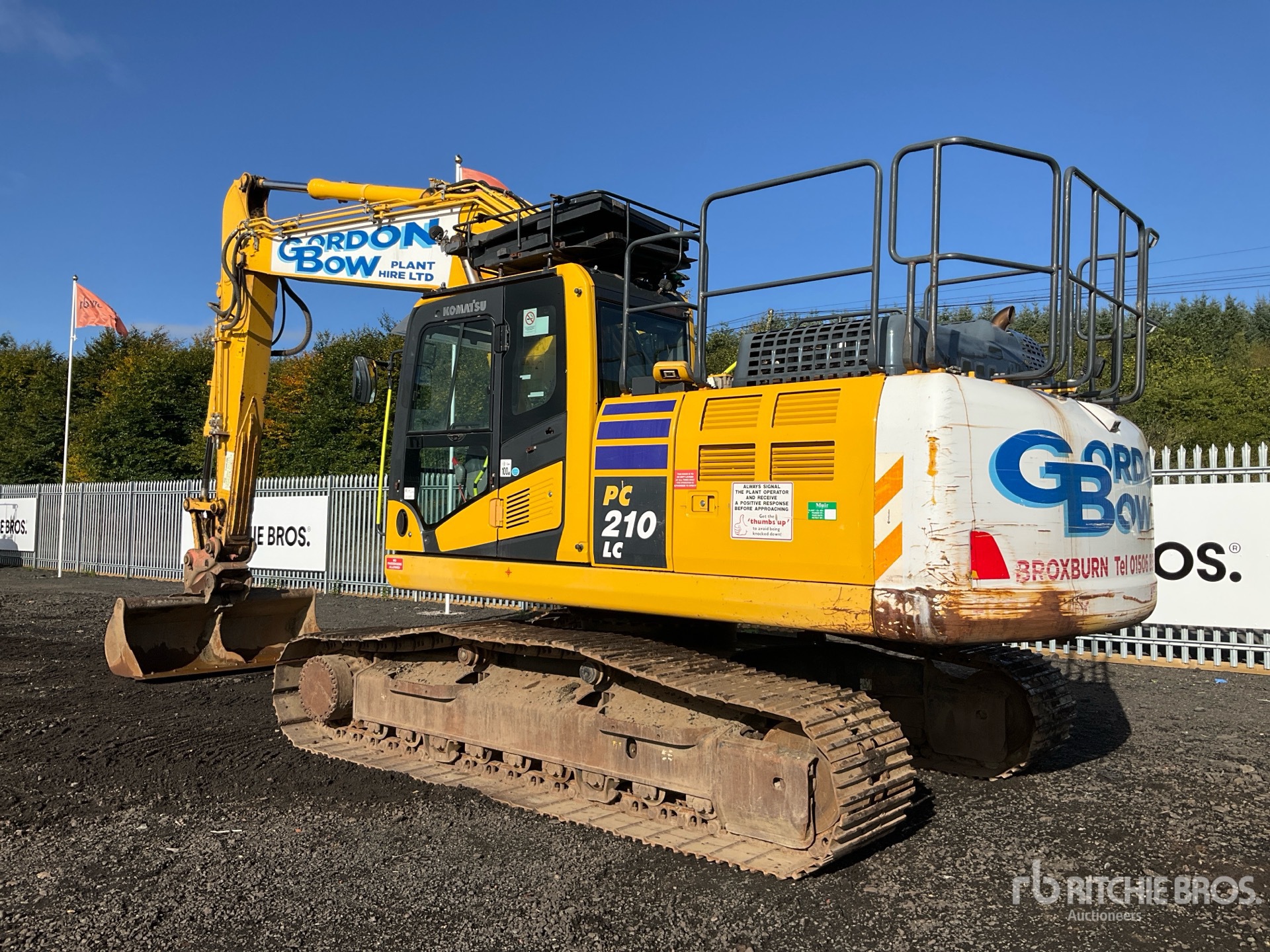 2021 Komatsu PC210LC-11E0