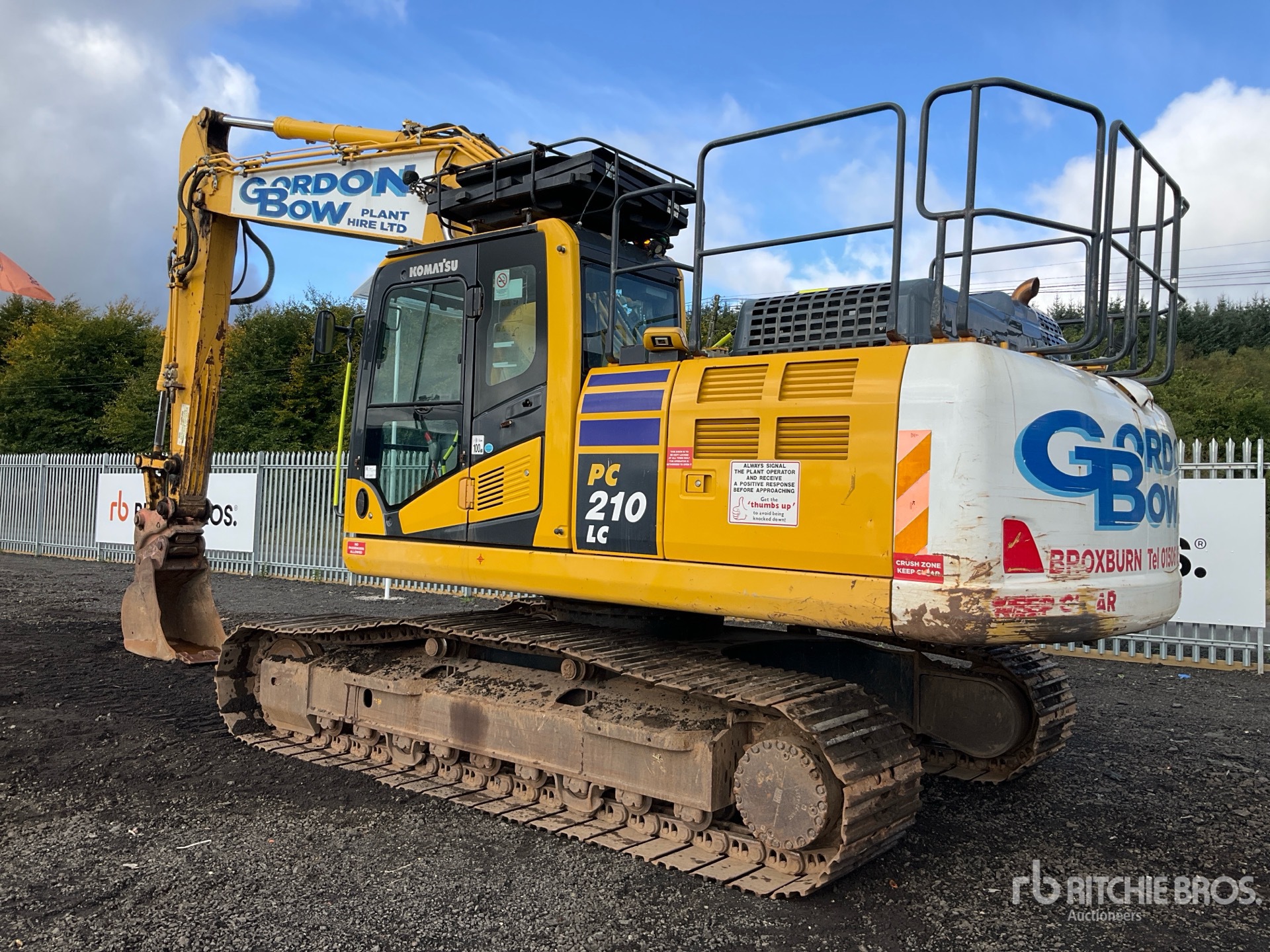 2021 Komatsu PC210LC-11E0