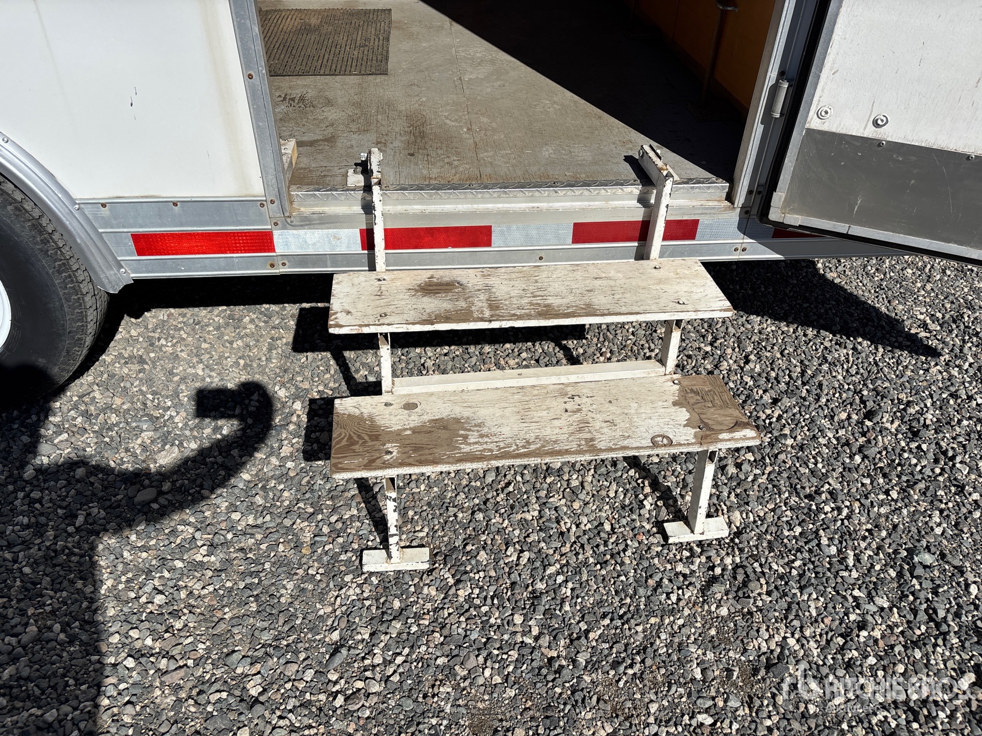 2005 Wells Cargo T/A