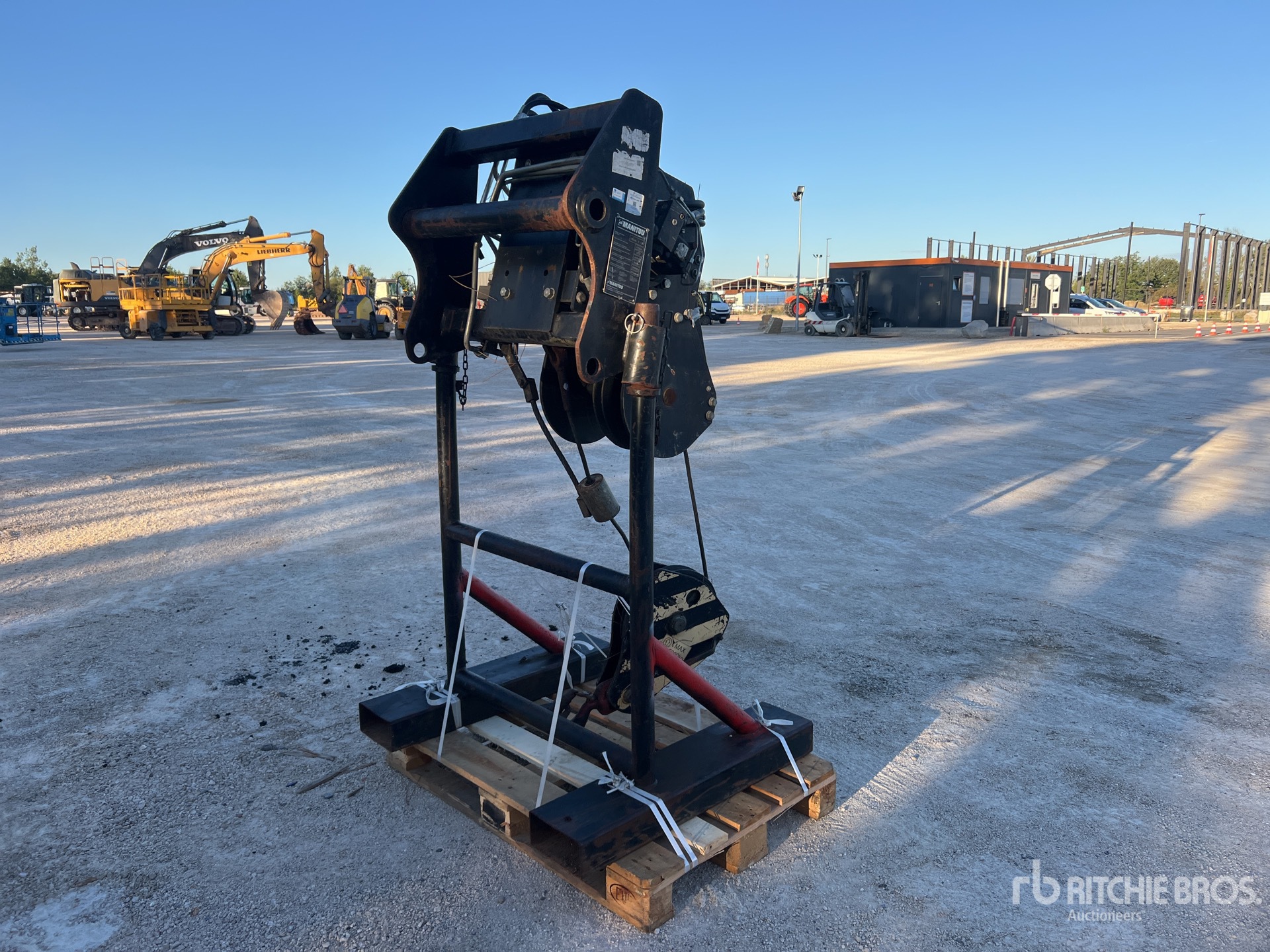 2012 Manitou 5 TON