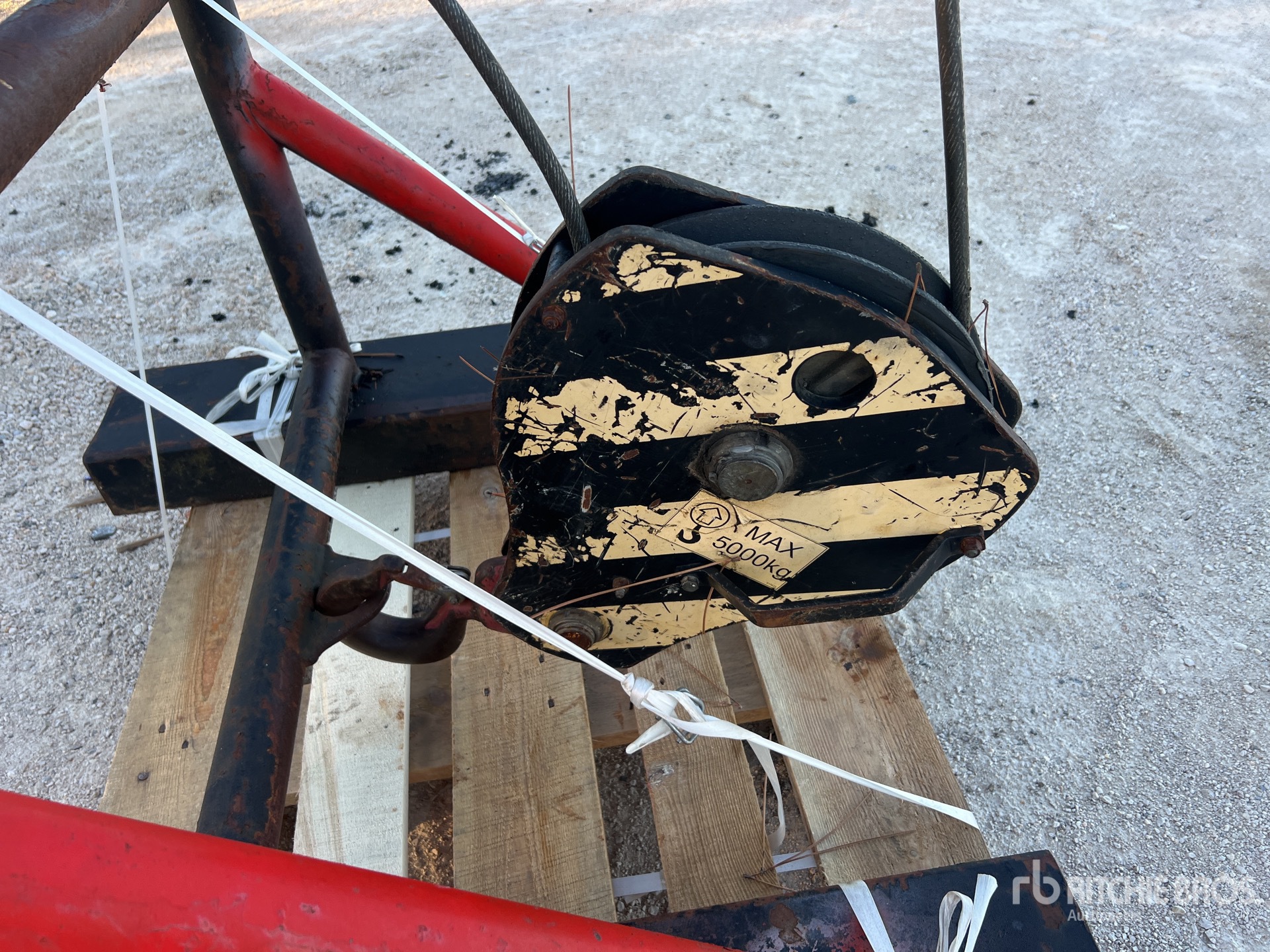2012 Manitou 5 TON