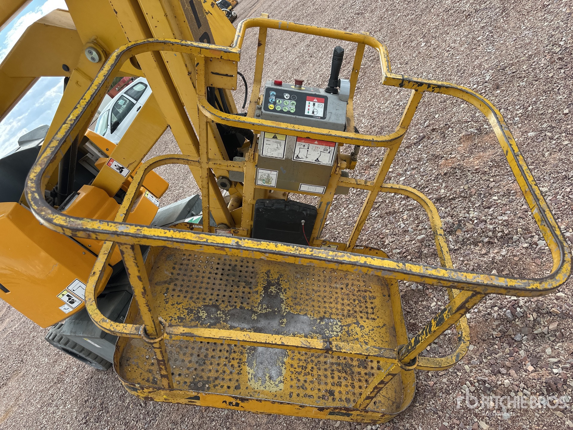2008 Haulotte HA12IP