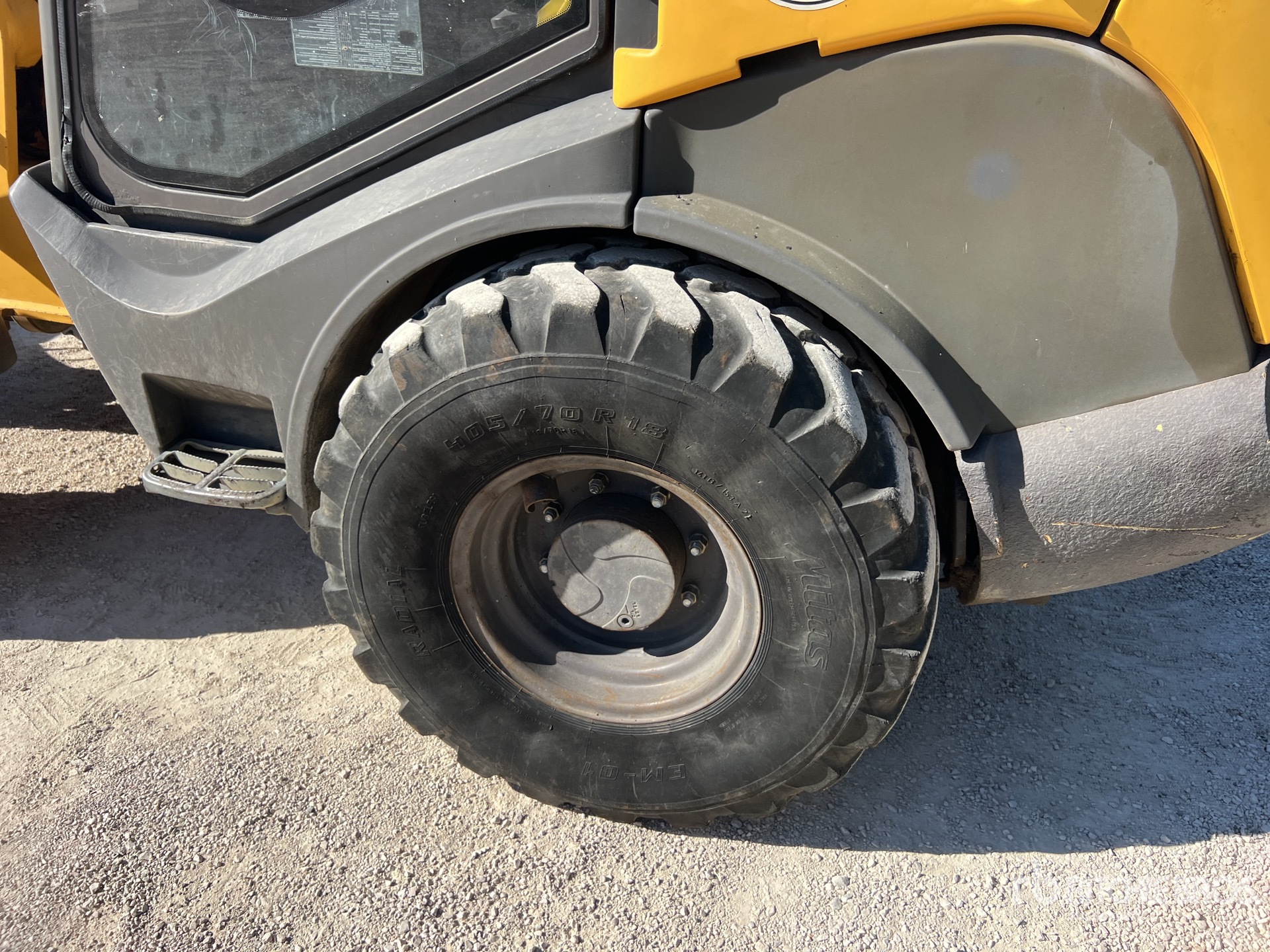 2014 Mecalac AX850