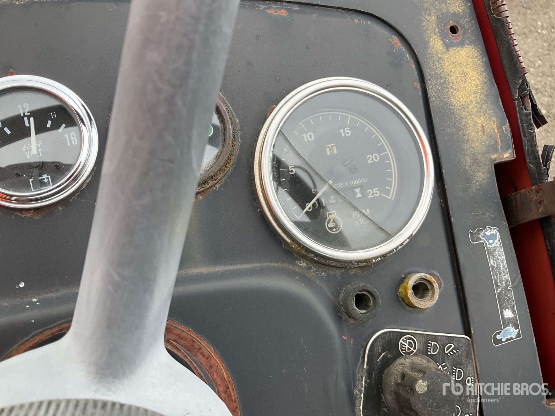1981 Massey Ferguson 255