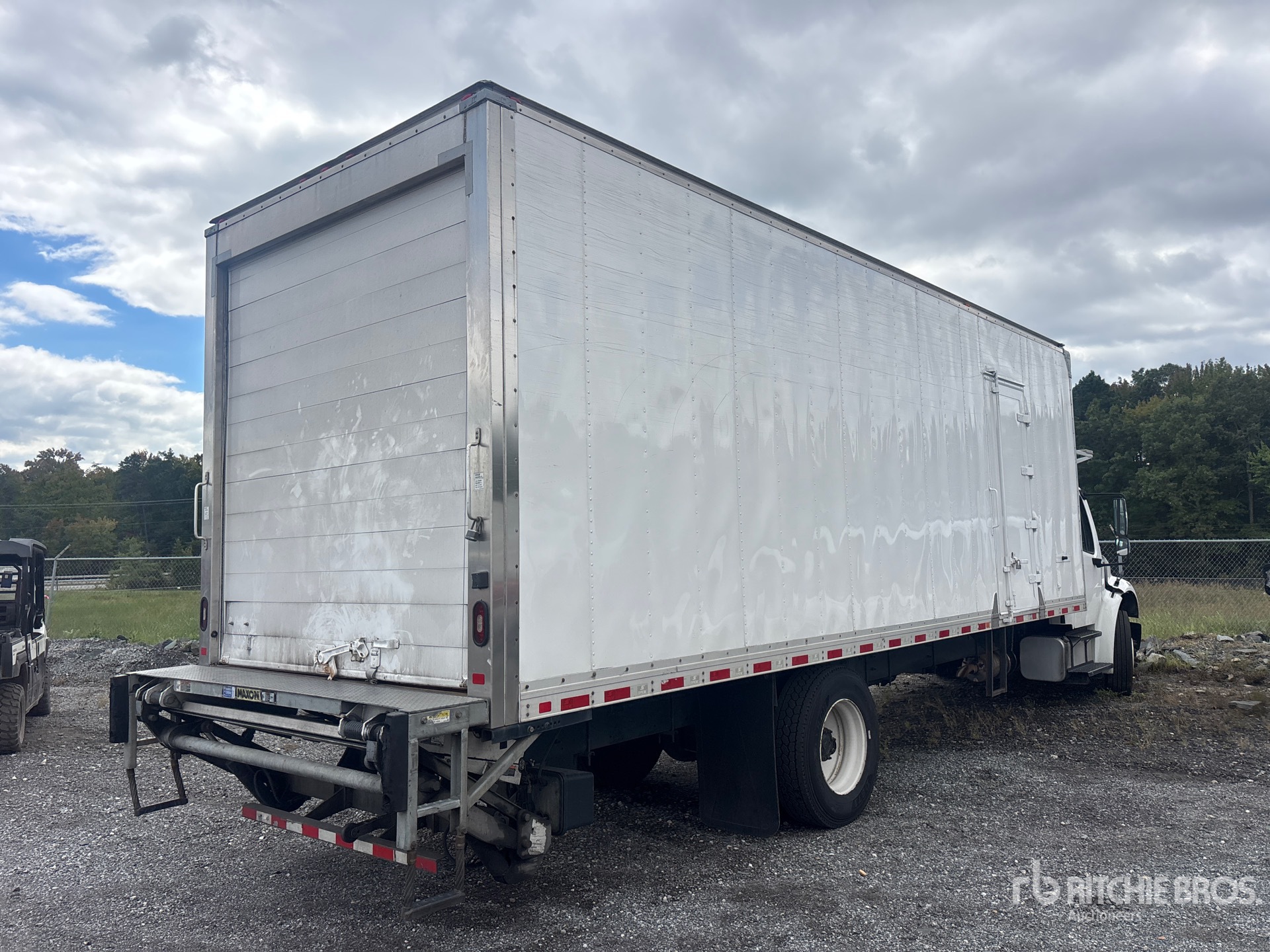 2018 Freightliner M2 106