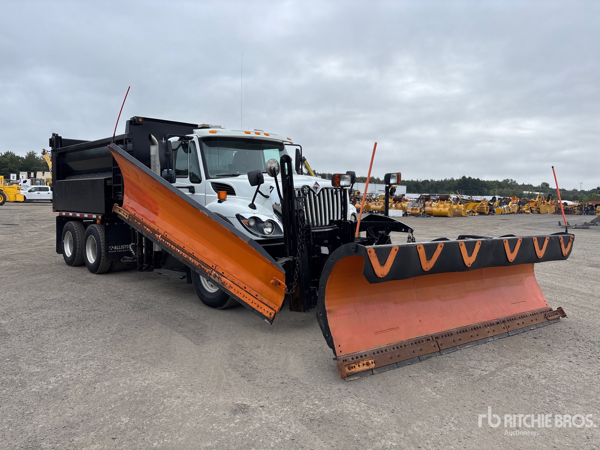 2016 International 7400