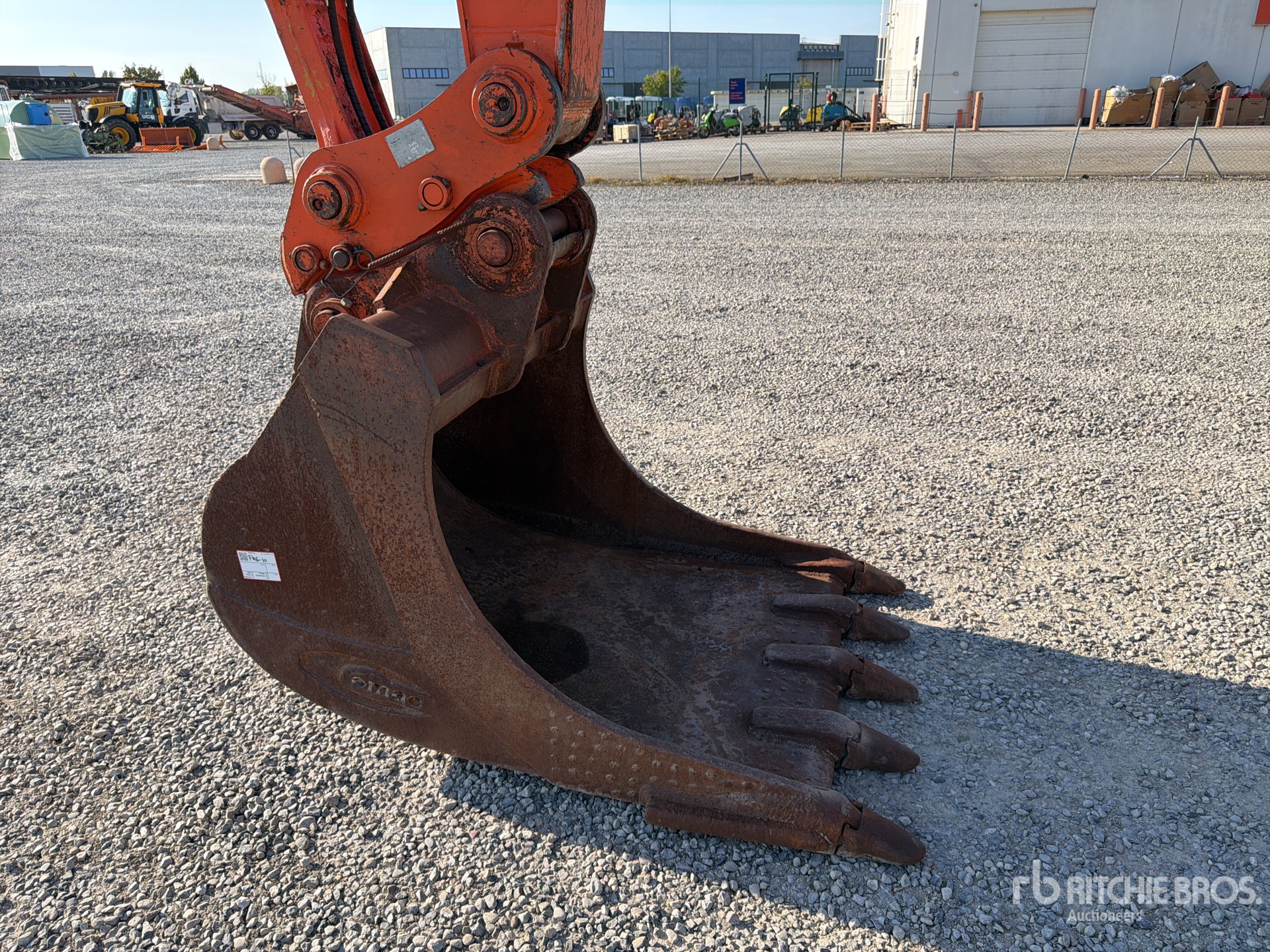 2006 Hitachi ZAXIS ZX180LCN