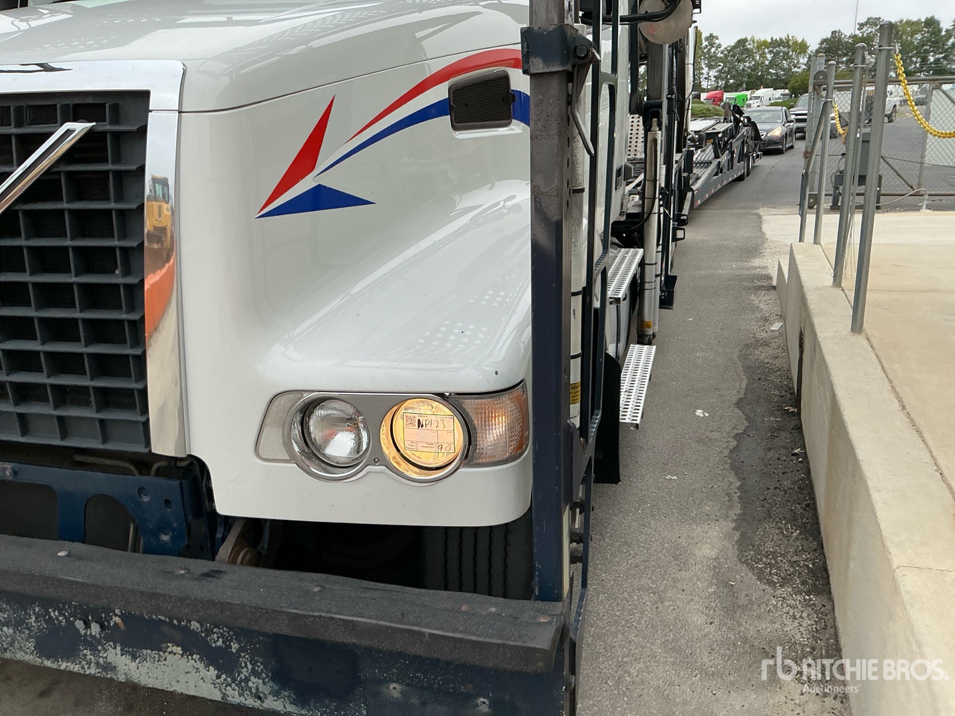 Photo of Volvo VNL