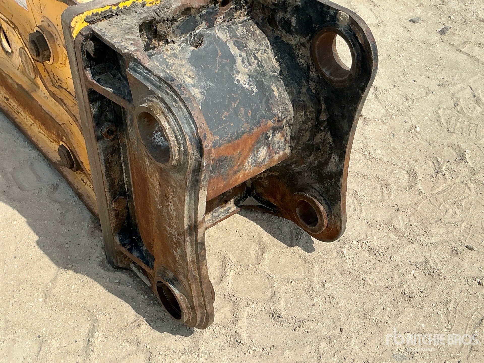 Soosan - FITS 20 -25 TON EXCAVATORS