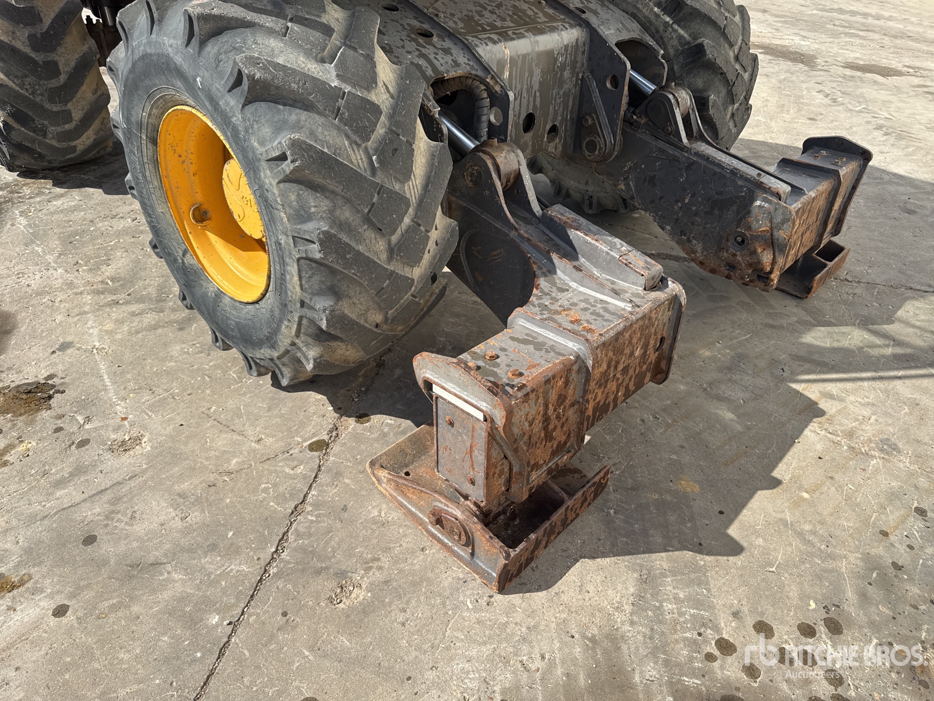 2005 Mecalac 12MXT