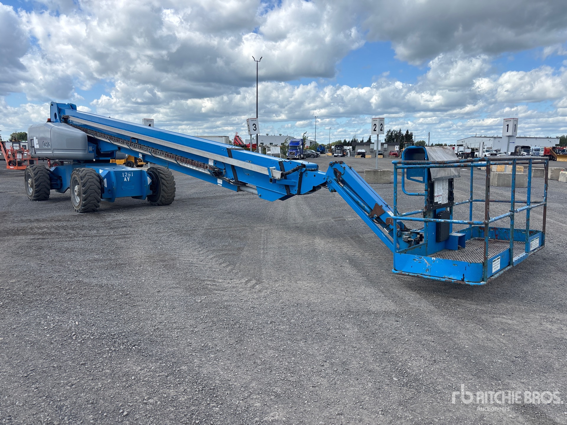 2002 Genie S-125