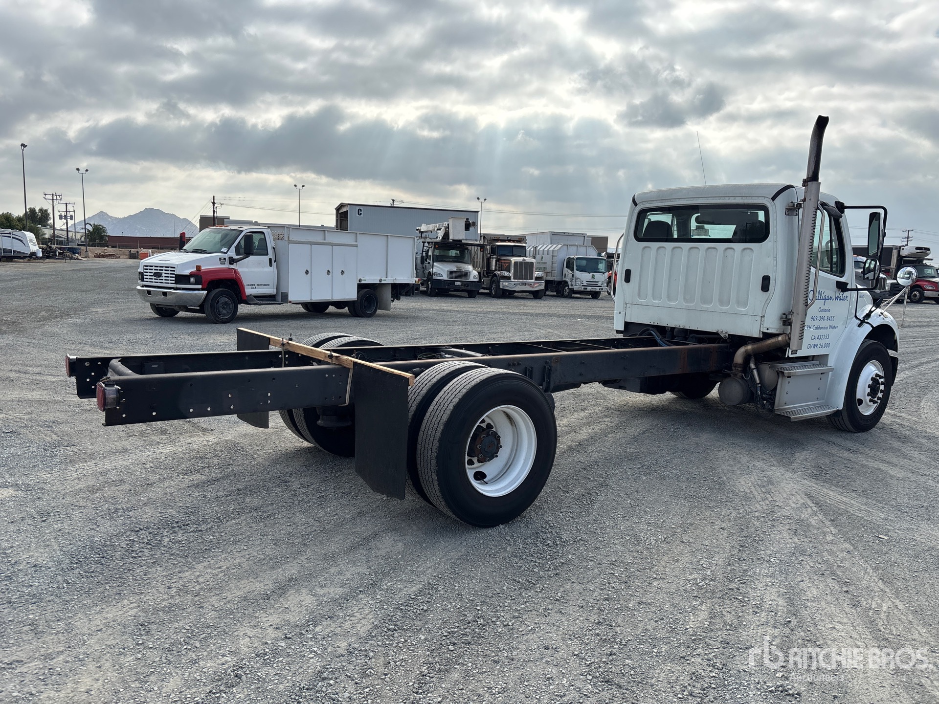 2020 Freightliner M2 106