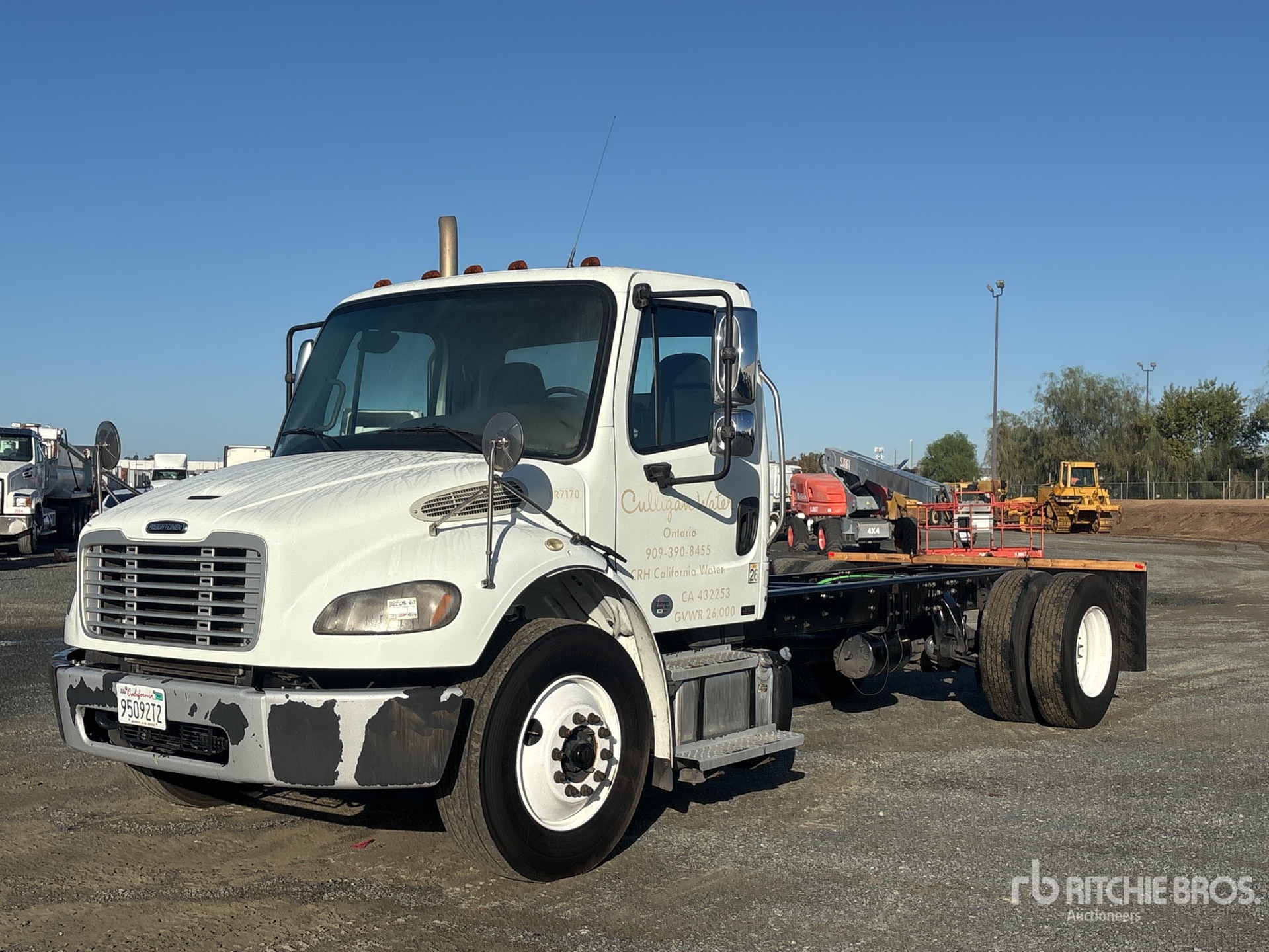 2020 Freightliner M2 106