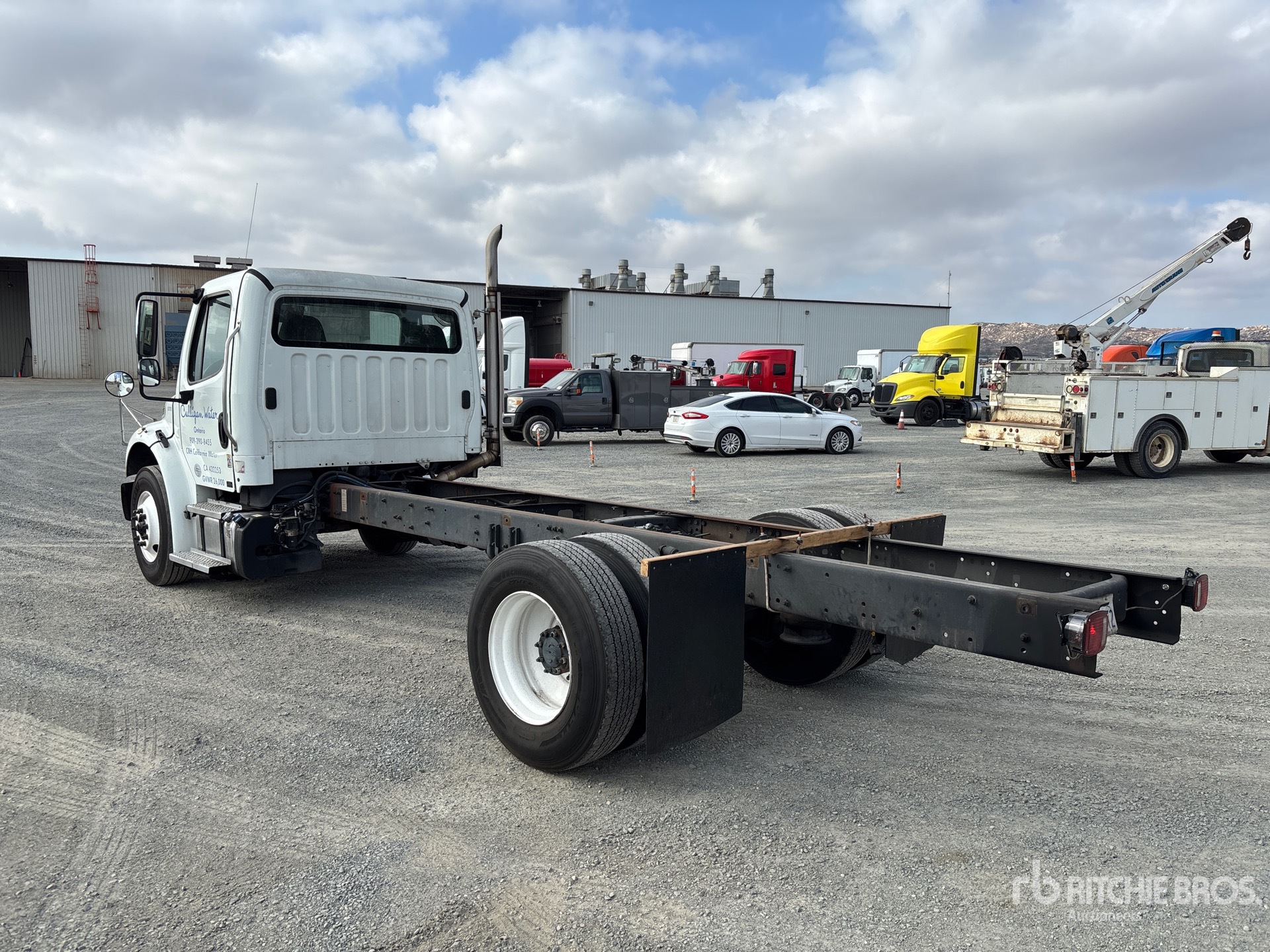2020 Freightliner M2 106