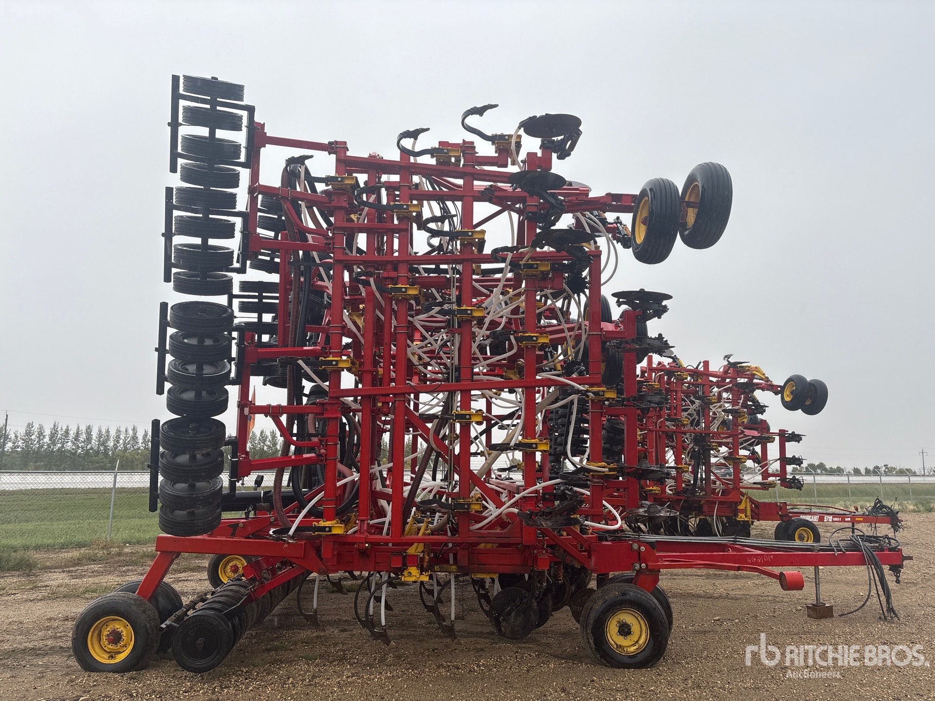 2007 Bourgault 5710