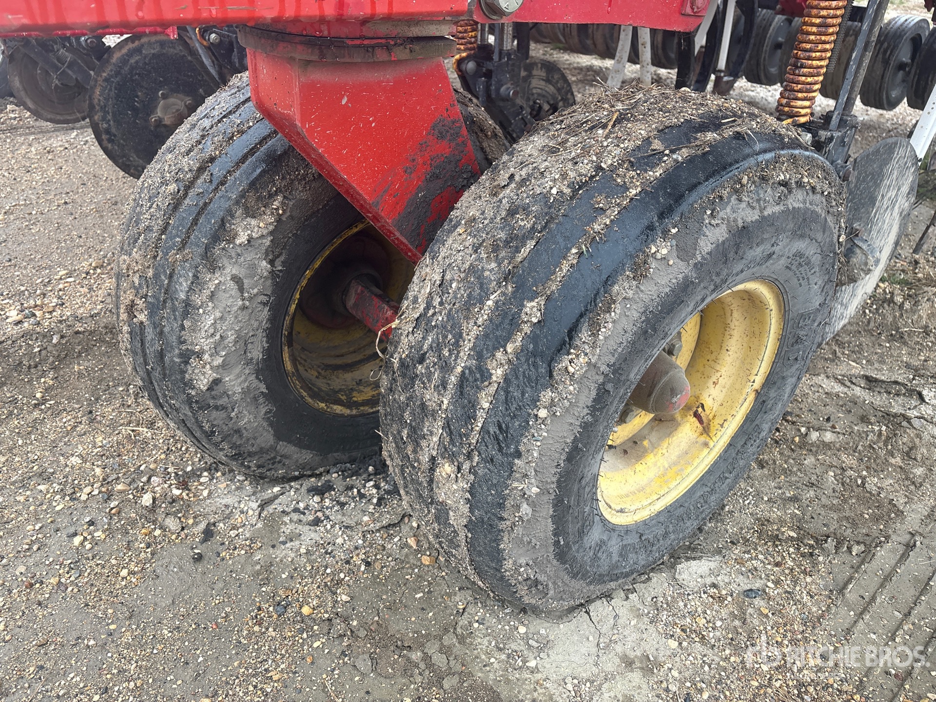 2007 Bourgault 5710