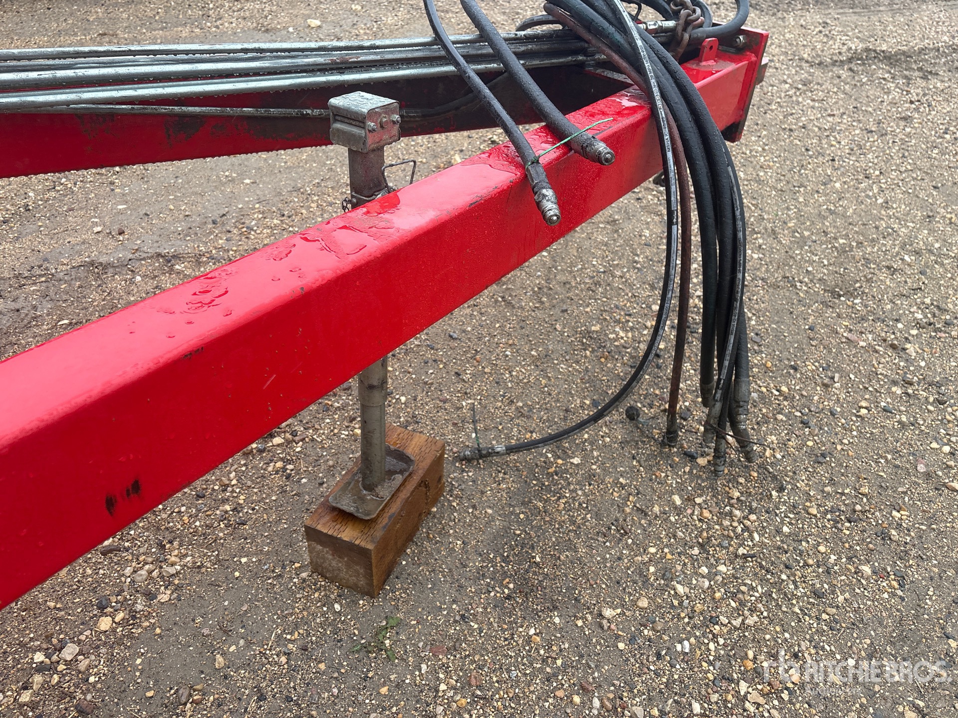 2007 Bourgault 5710