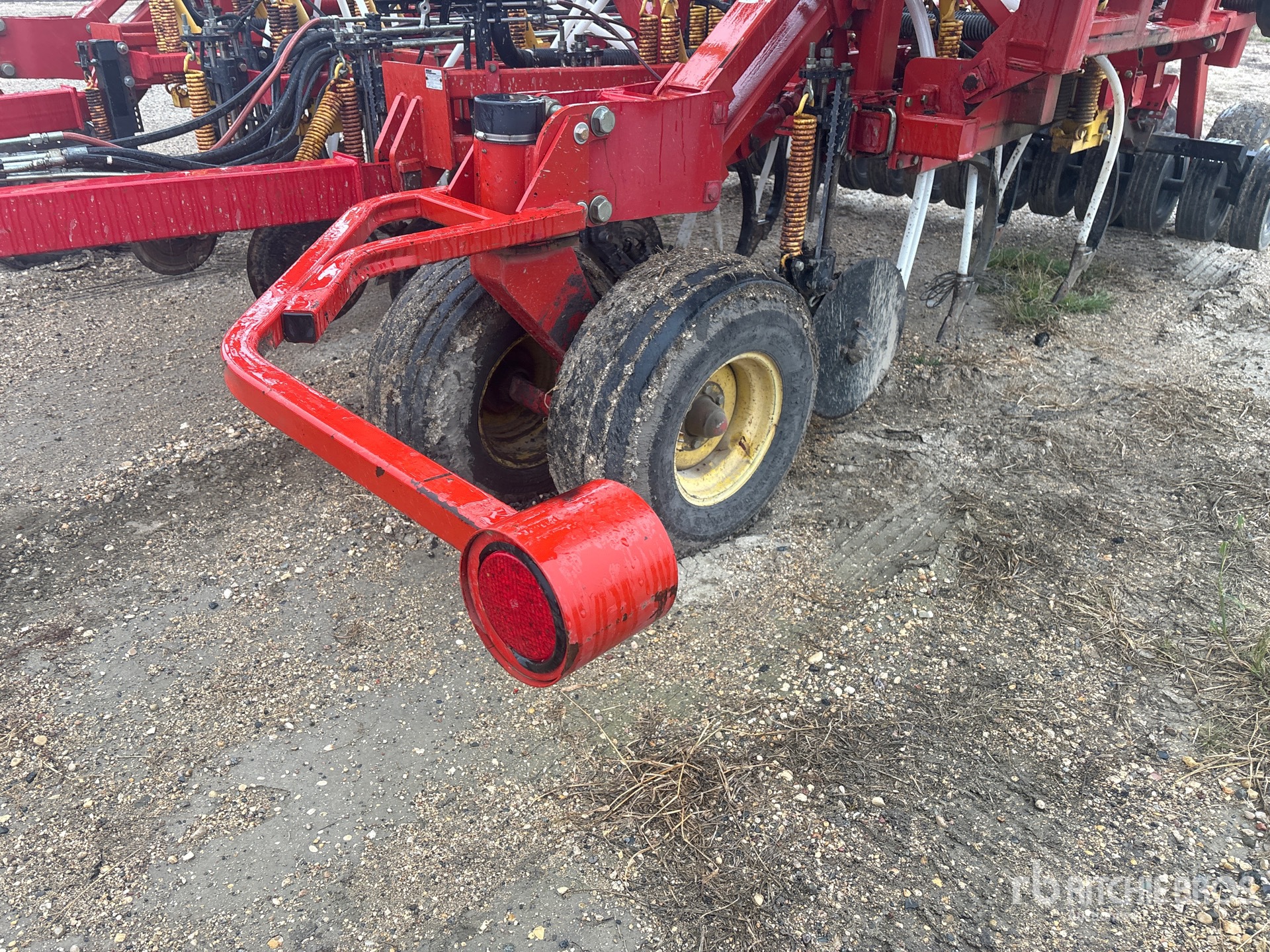 2007 Bourgault 5710