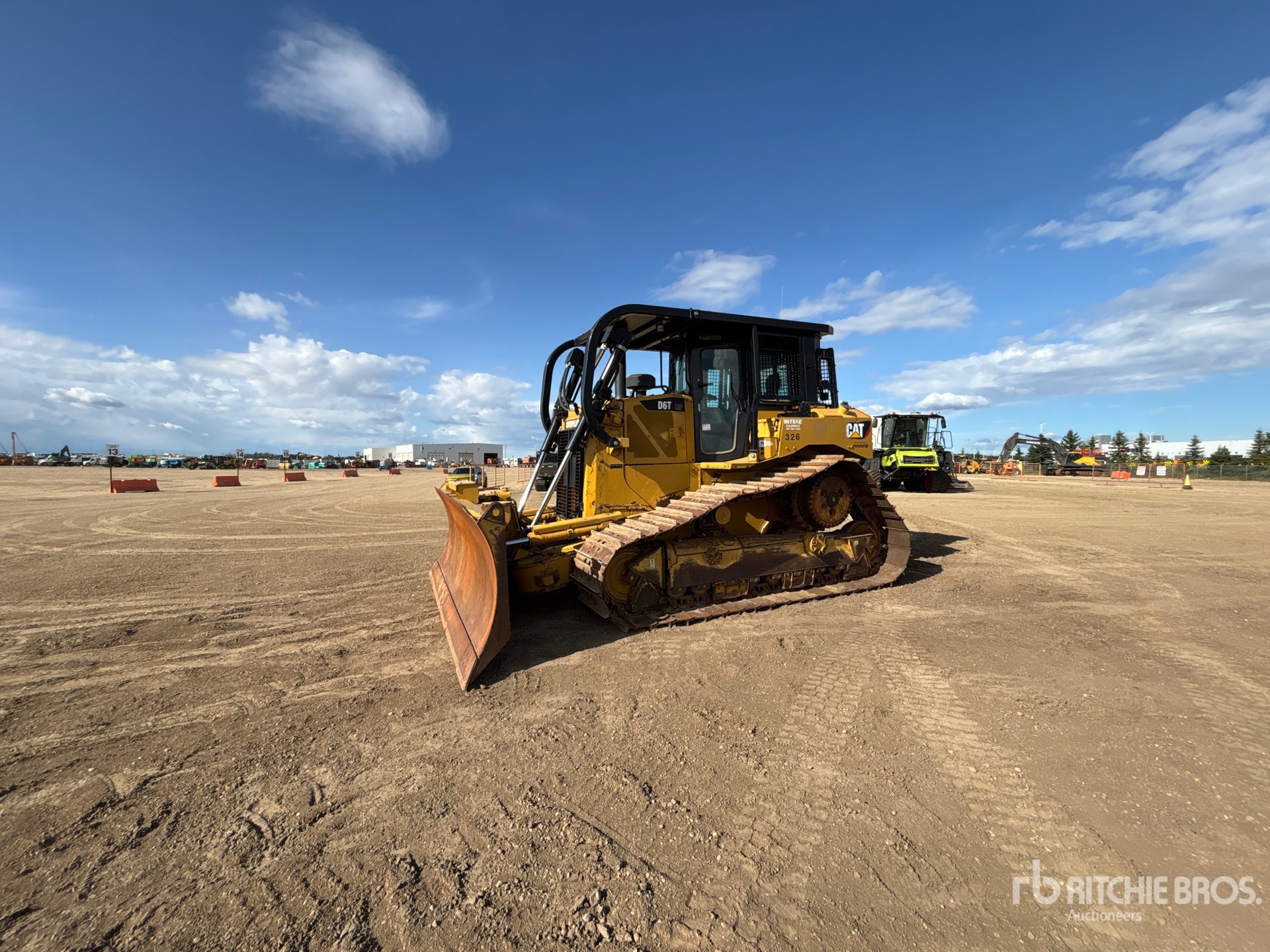 2013 Caterpillar D6T LGP