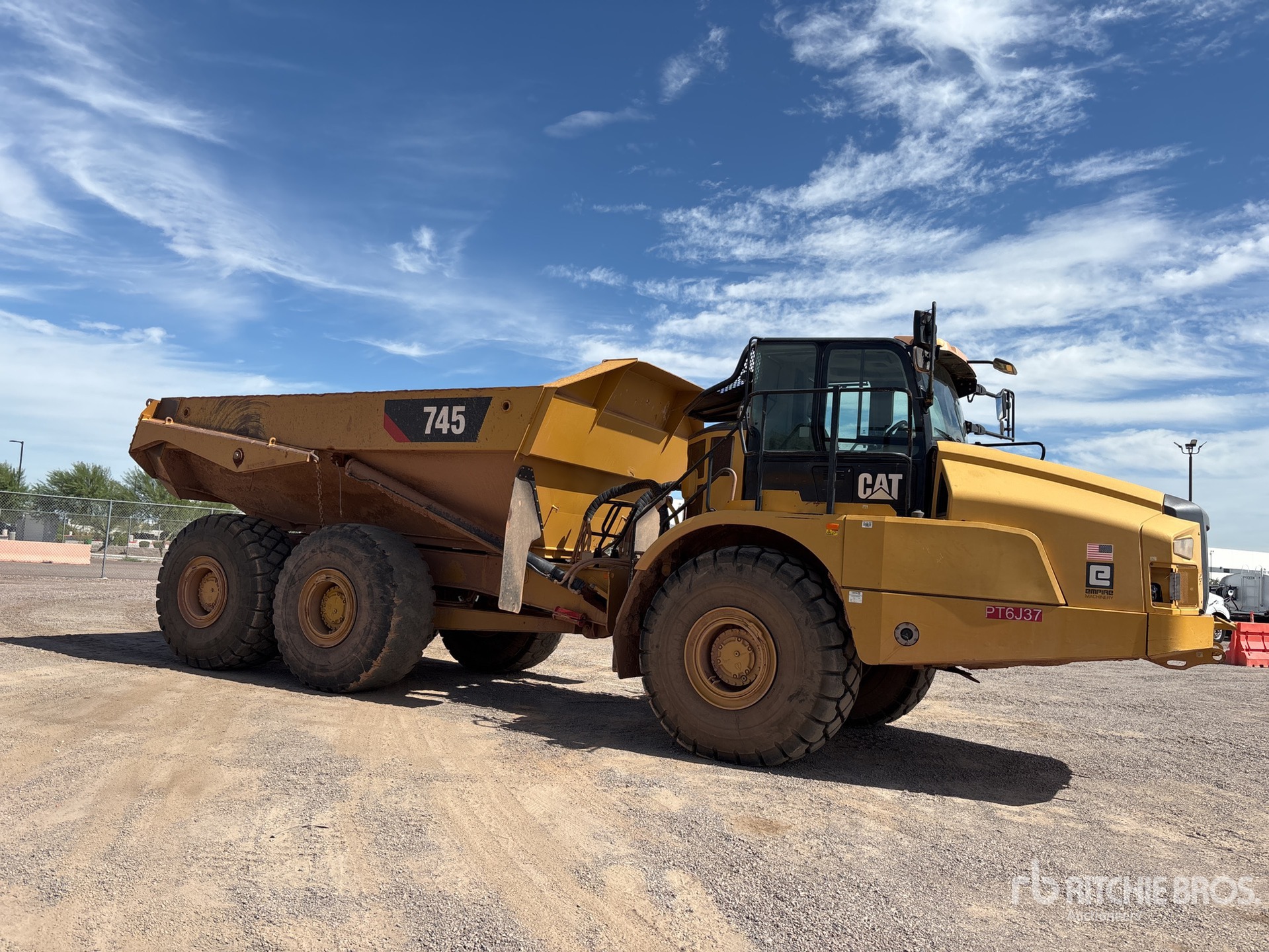 2018 Caterpillar 745