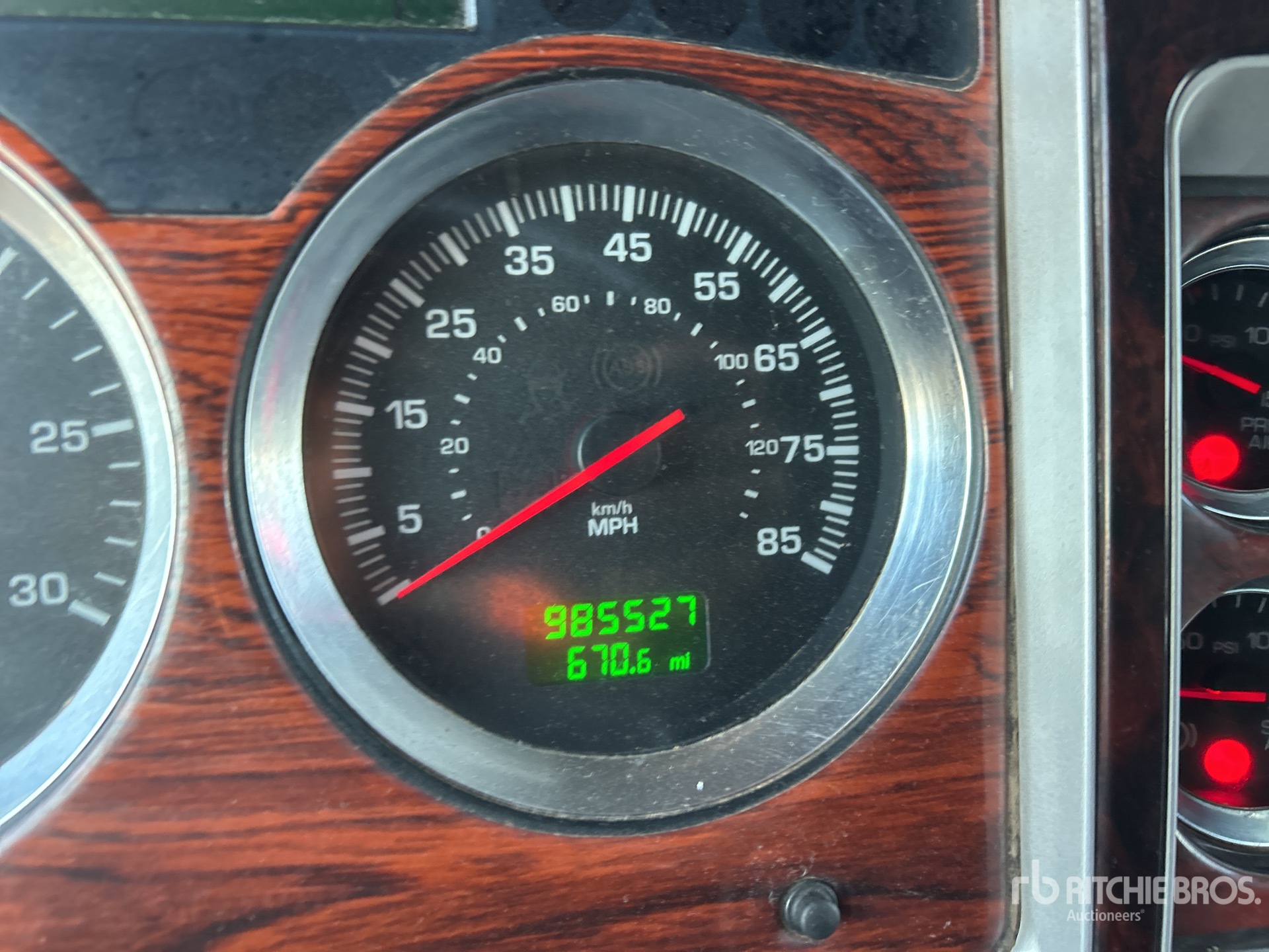 2013 Kenworth W900