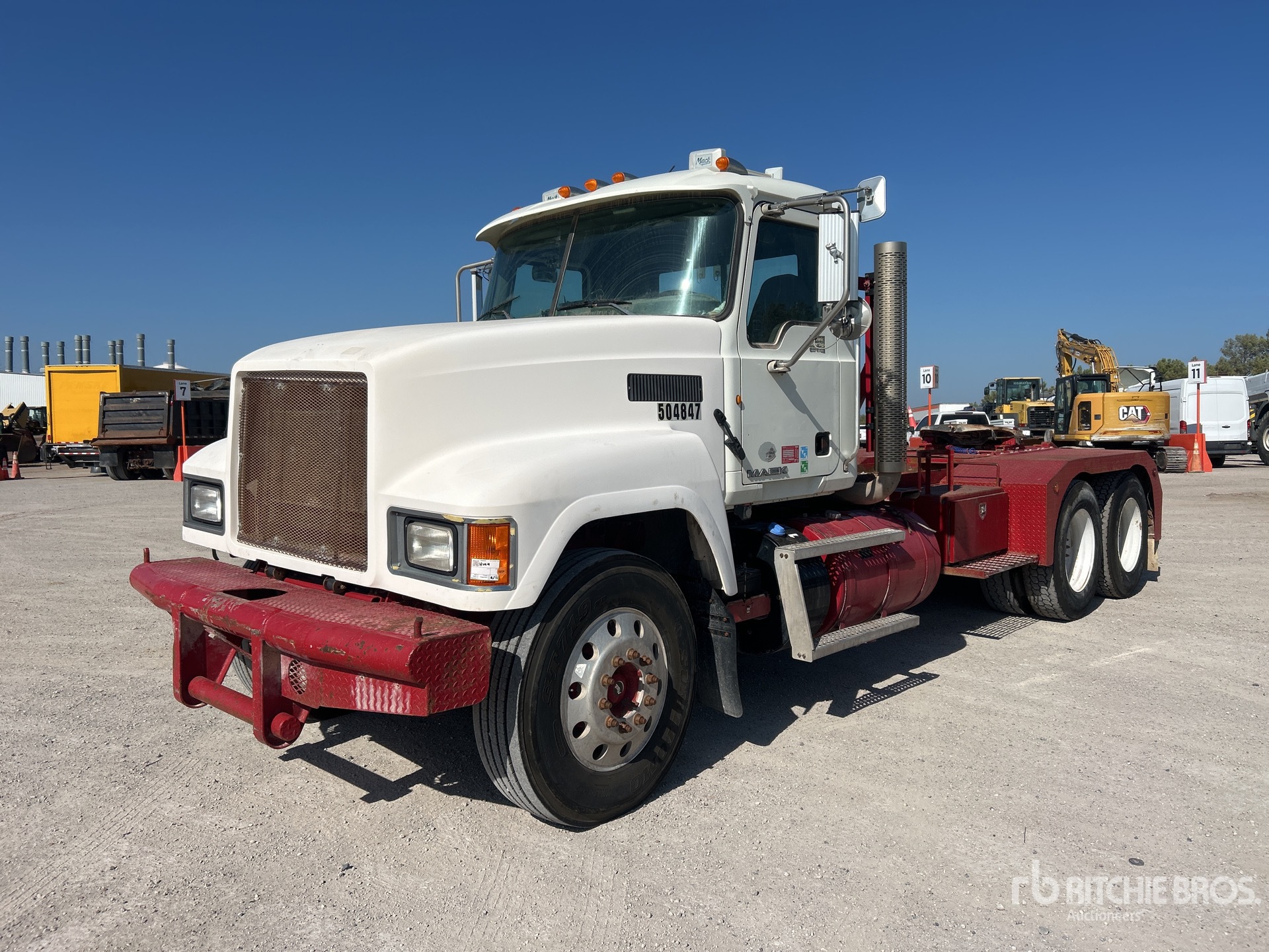 2015 Mack CHU613