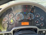 Cab with Feux d'avertissement du moteur