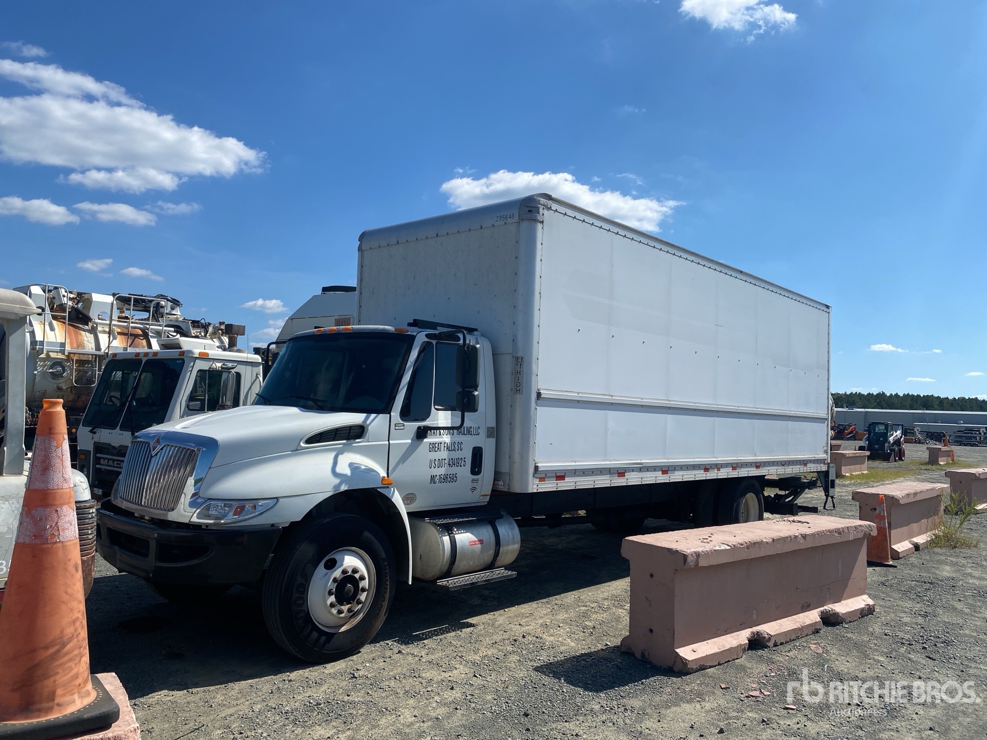 Photo of 2018 International 4300
