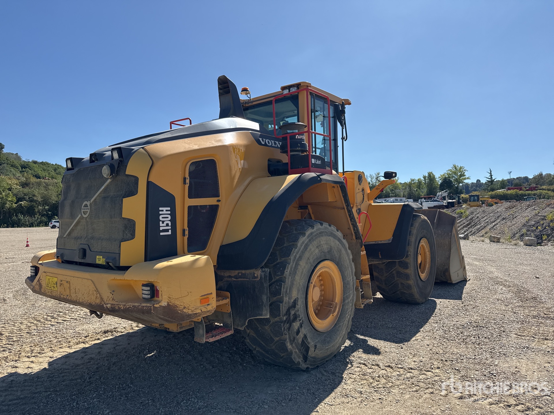 2017 Volvo L150H