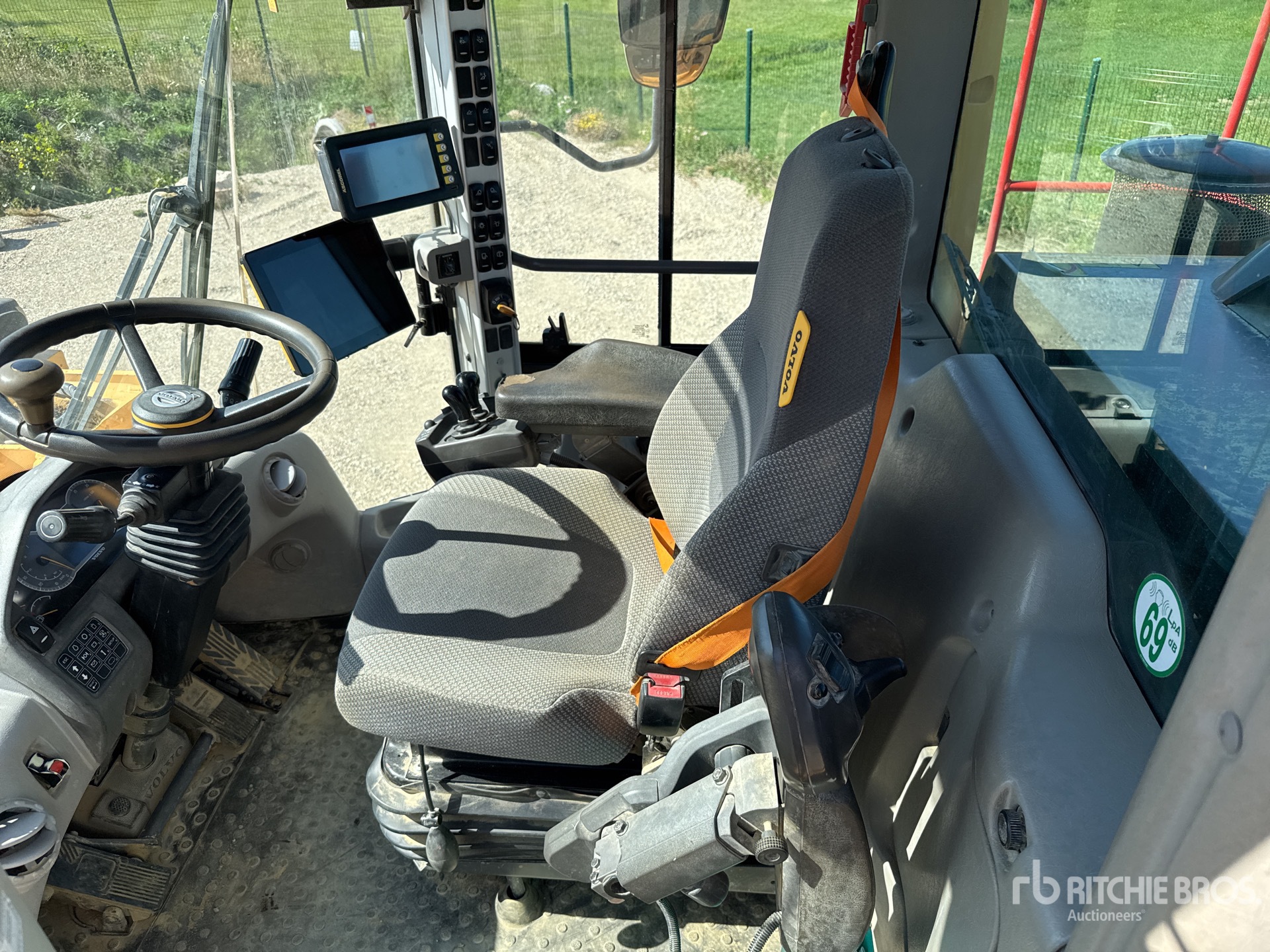 2017 Volvo L150H