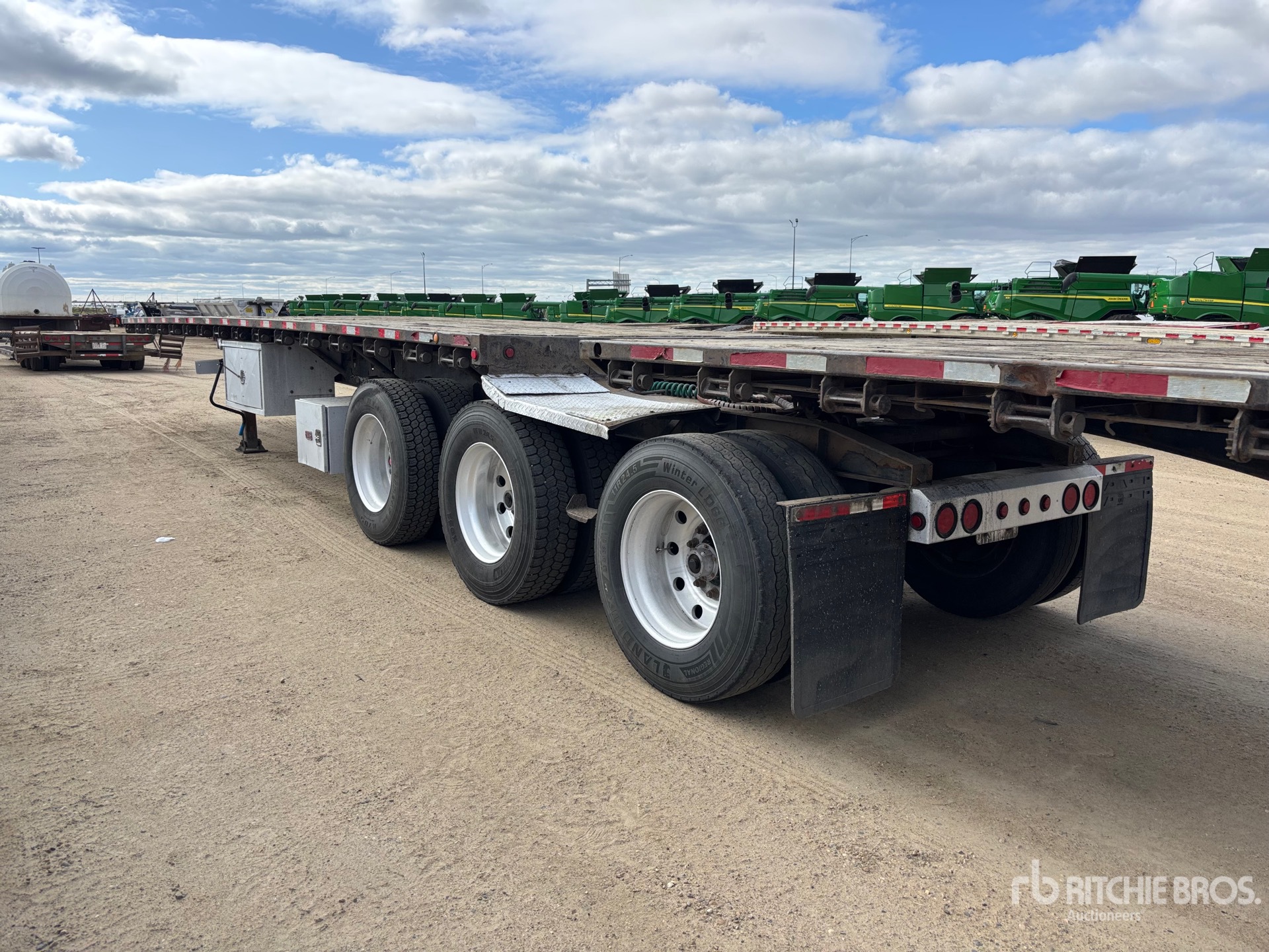 2013 Load King 32 ft Super B-Train Lead