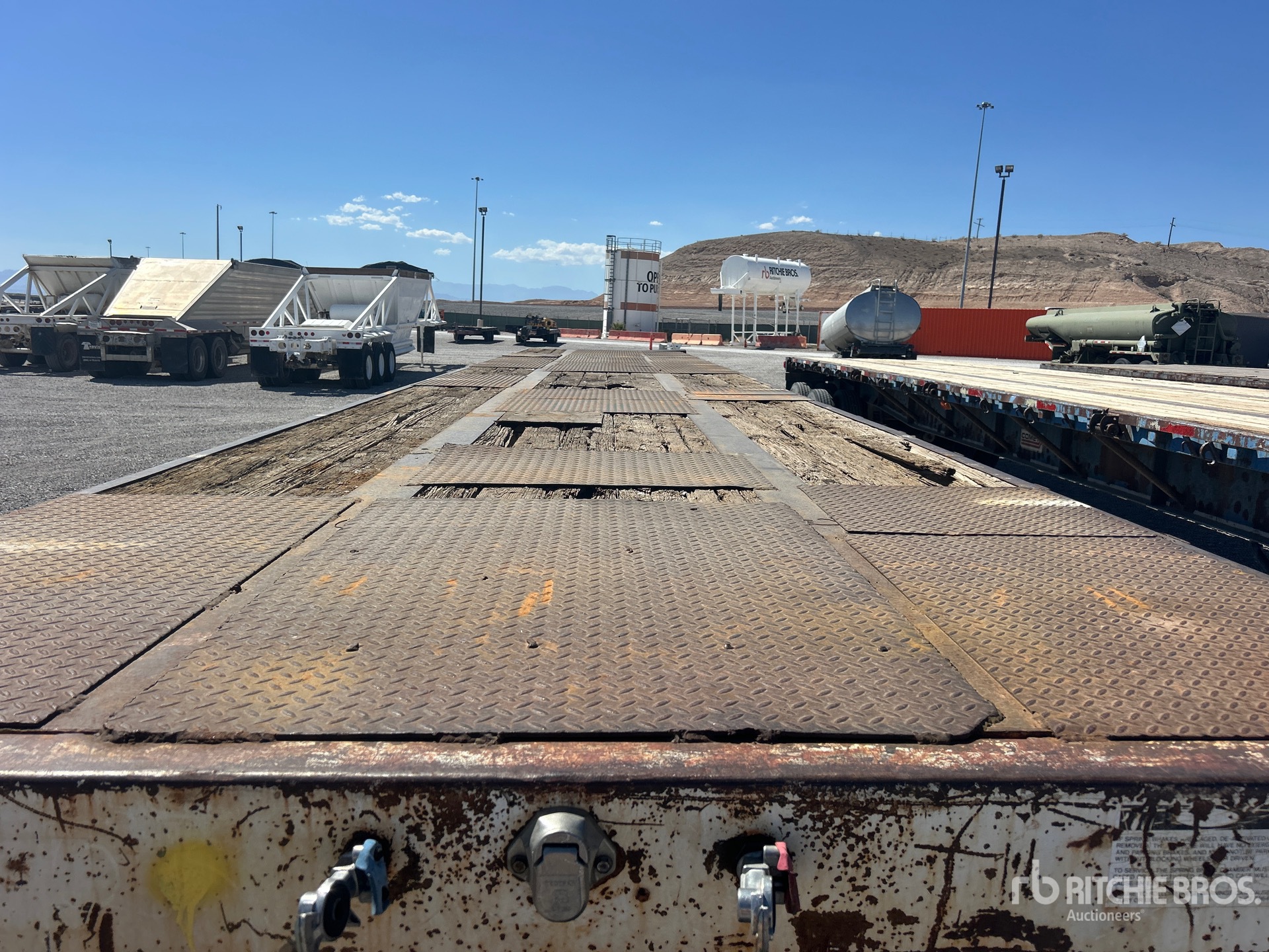 1985 Fruehauf 45 ft T/A