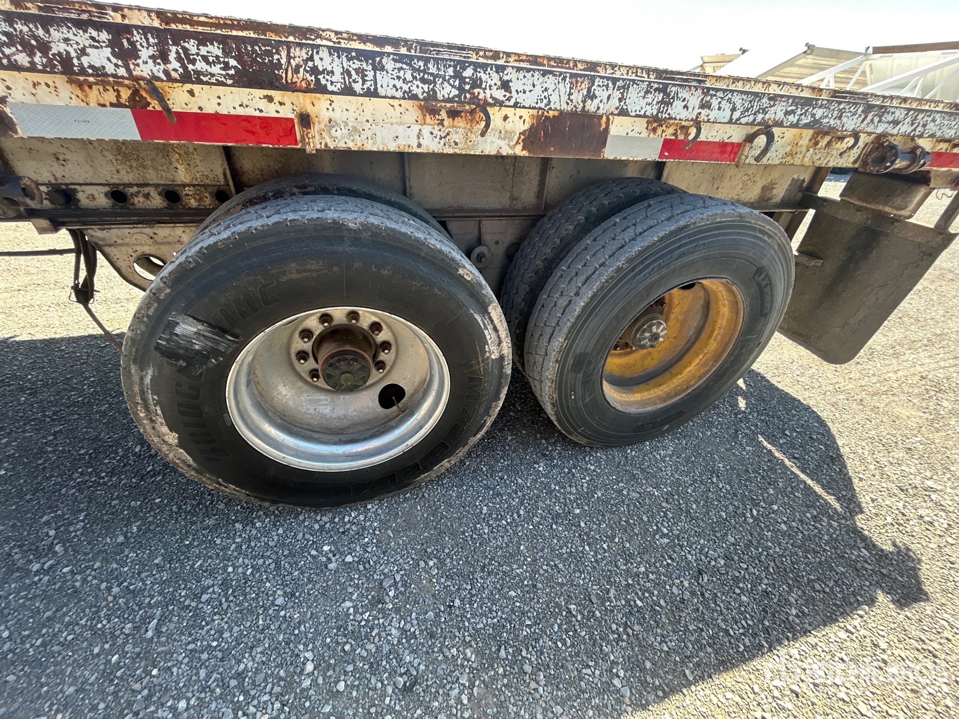 1985 Fruehauf 45 ft T/A