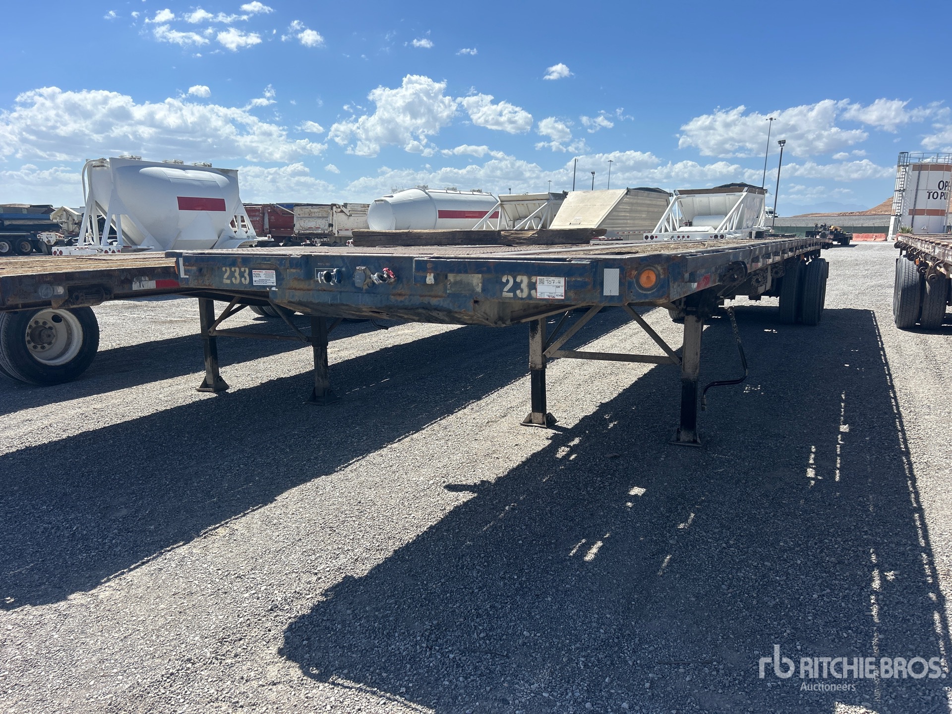 Photo of 1984 Utility 45 ft T/A