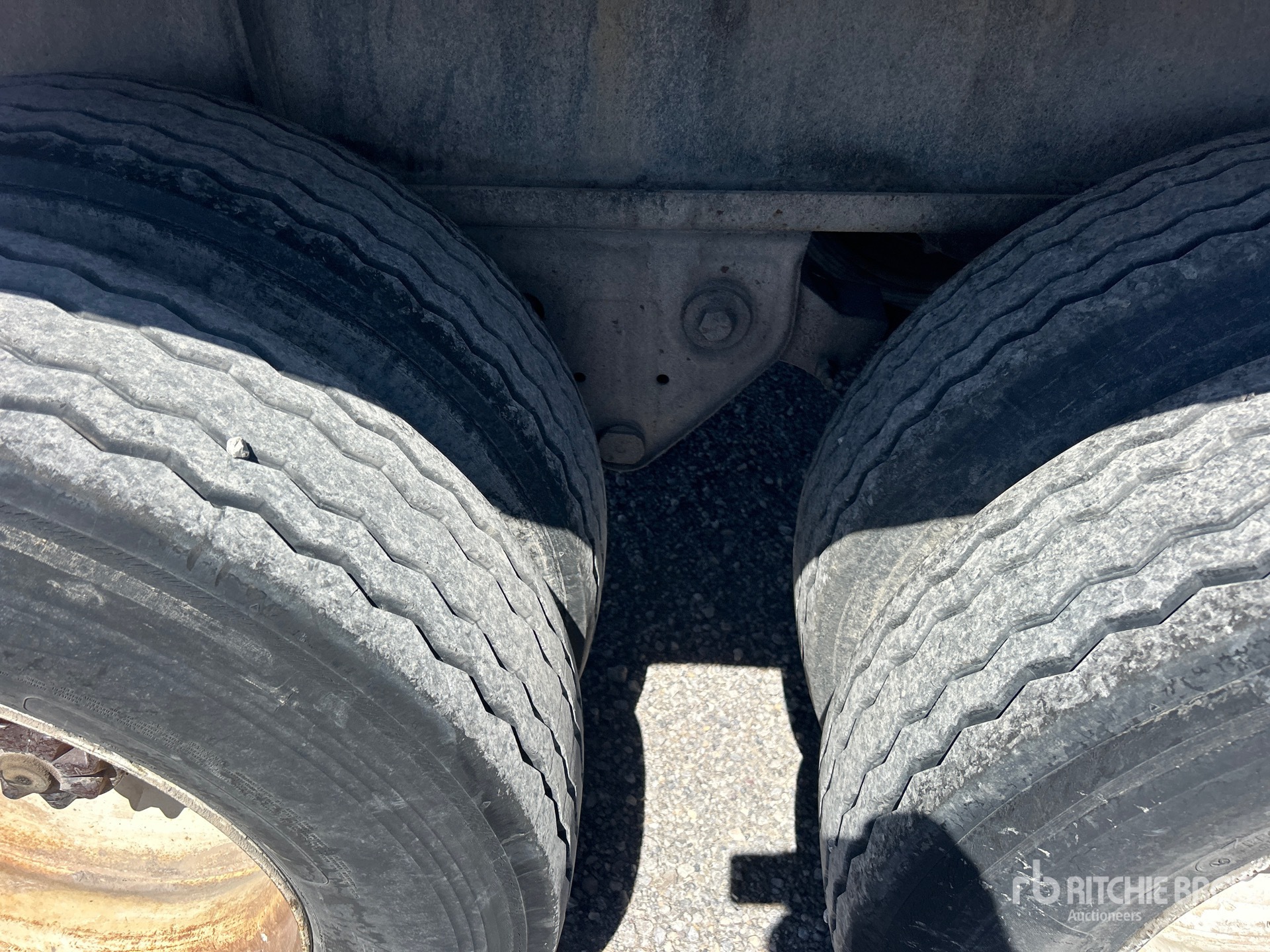 1996 Fruehauf 48 FT T/A