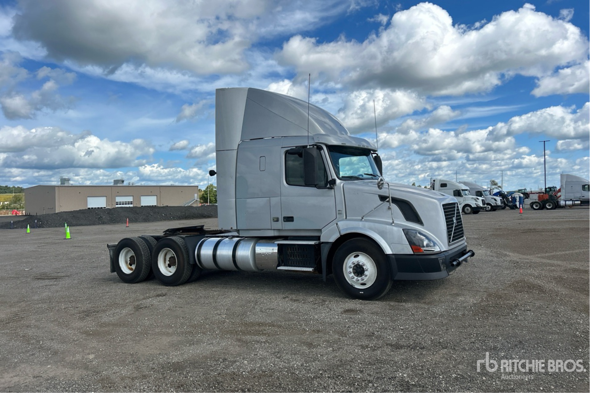 2015 Volvo VNL