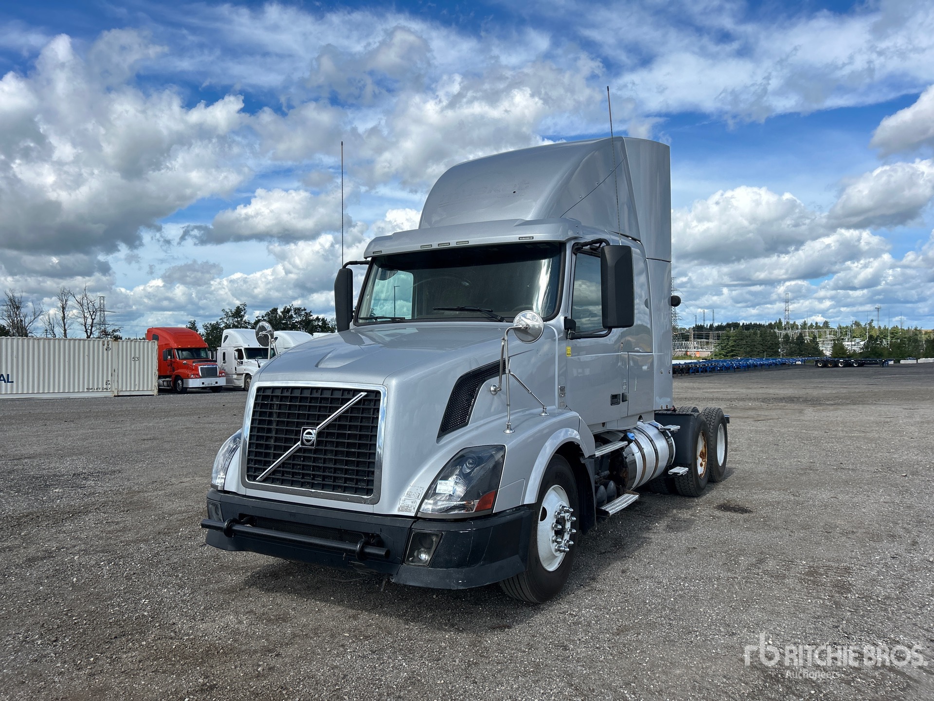 Photo of 2015 Volvo VNL