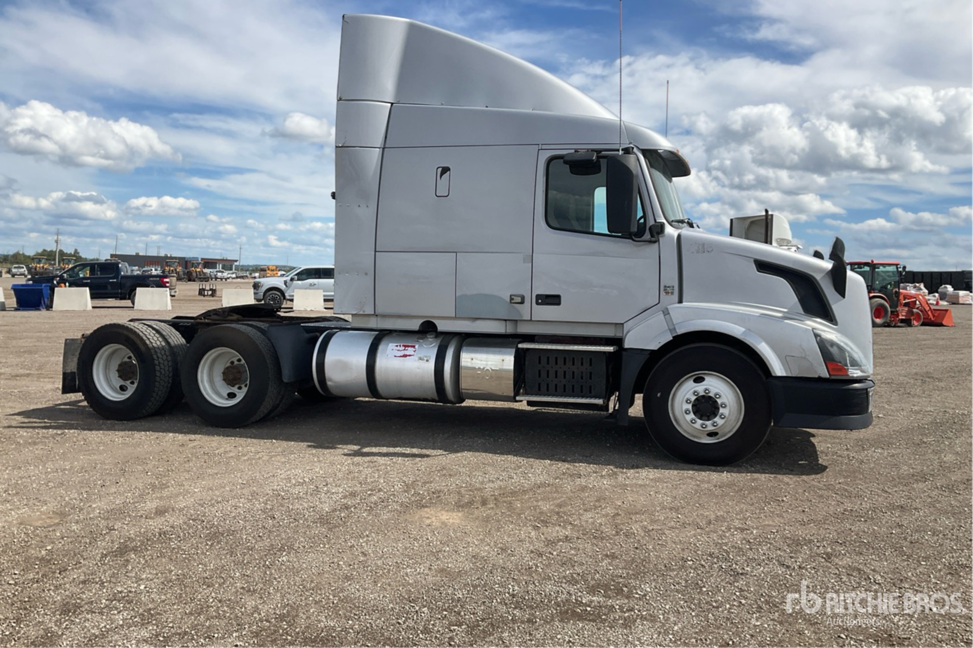 2013 Volvo VNL