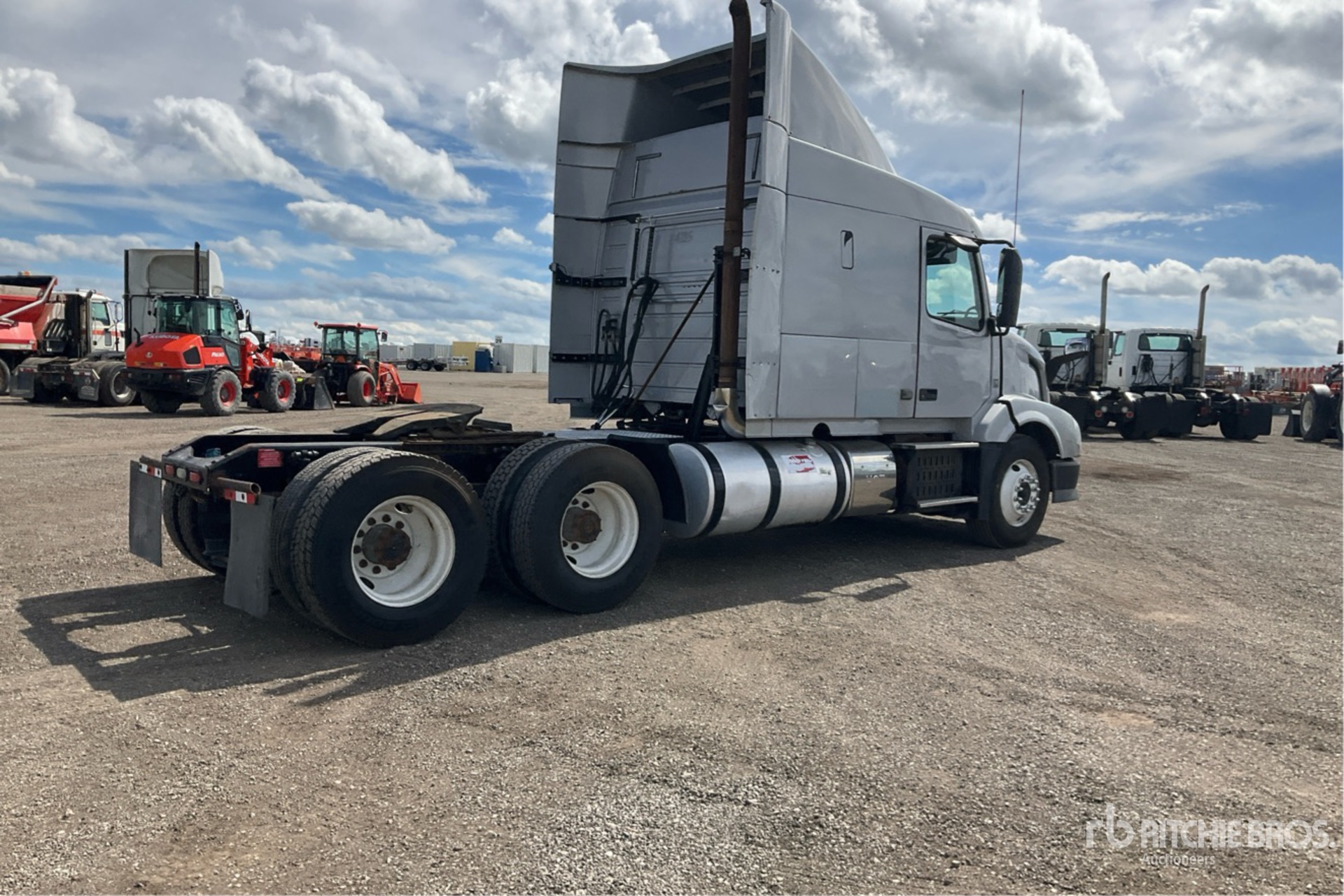 2013 Volvo VNL